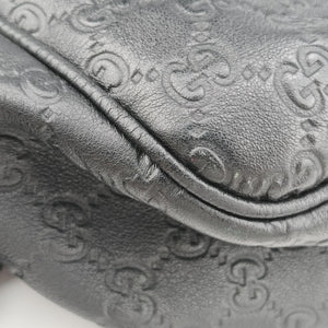 Vintage Gucci Guccissima Messenger Black Leather 223665 shoulderbag | stylenewstar