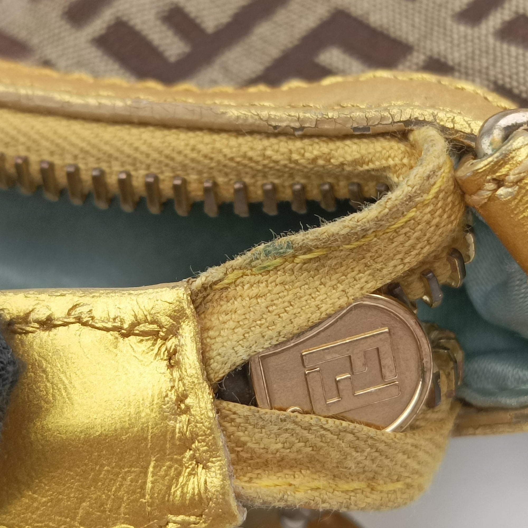 Pre-owned Fendi Zucchino Studded Tobacco Brown × Gold fabric 8BR594 handbag | stylenewstar