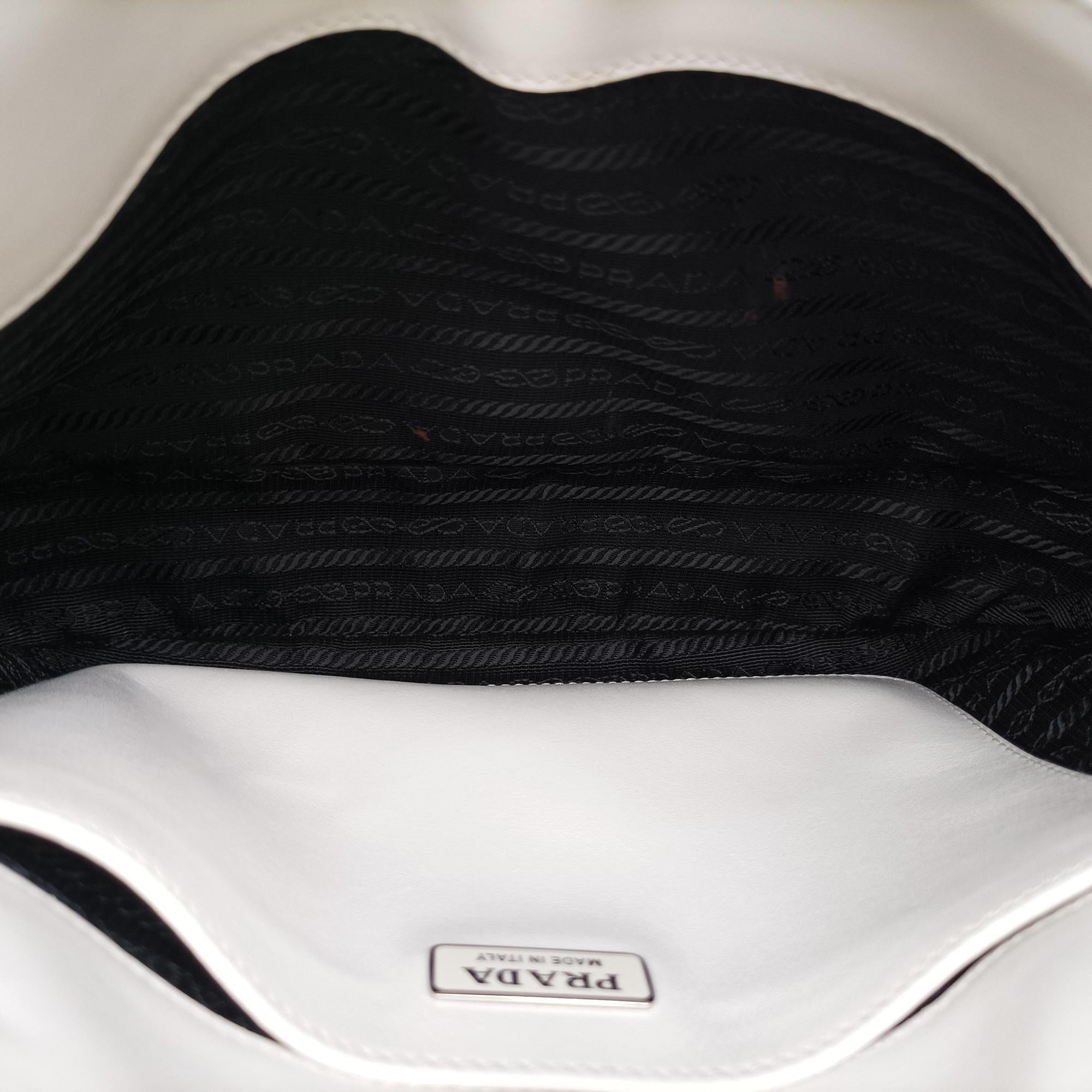 Pre-owned Prada Cleo White Brushed leather 1BC499 shoulderbag | stylenewstar