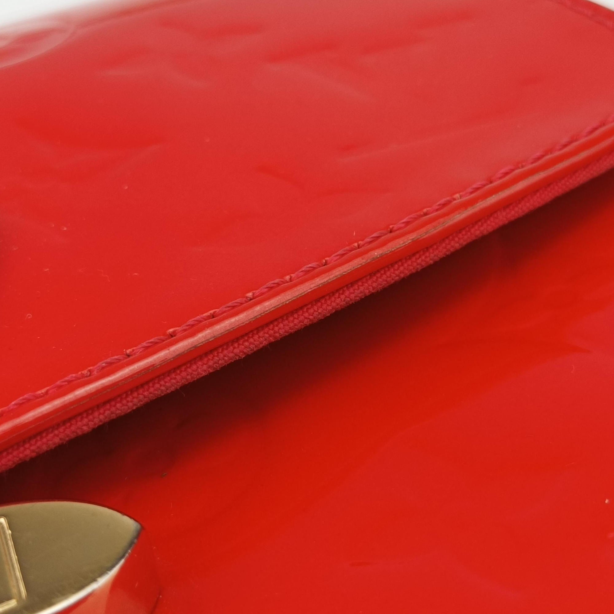 Vintage Louis Vuitton Bellflower PM Rouge Vernis M91728 shoulderbag | stylenewstar