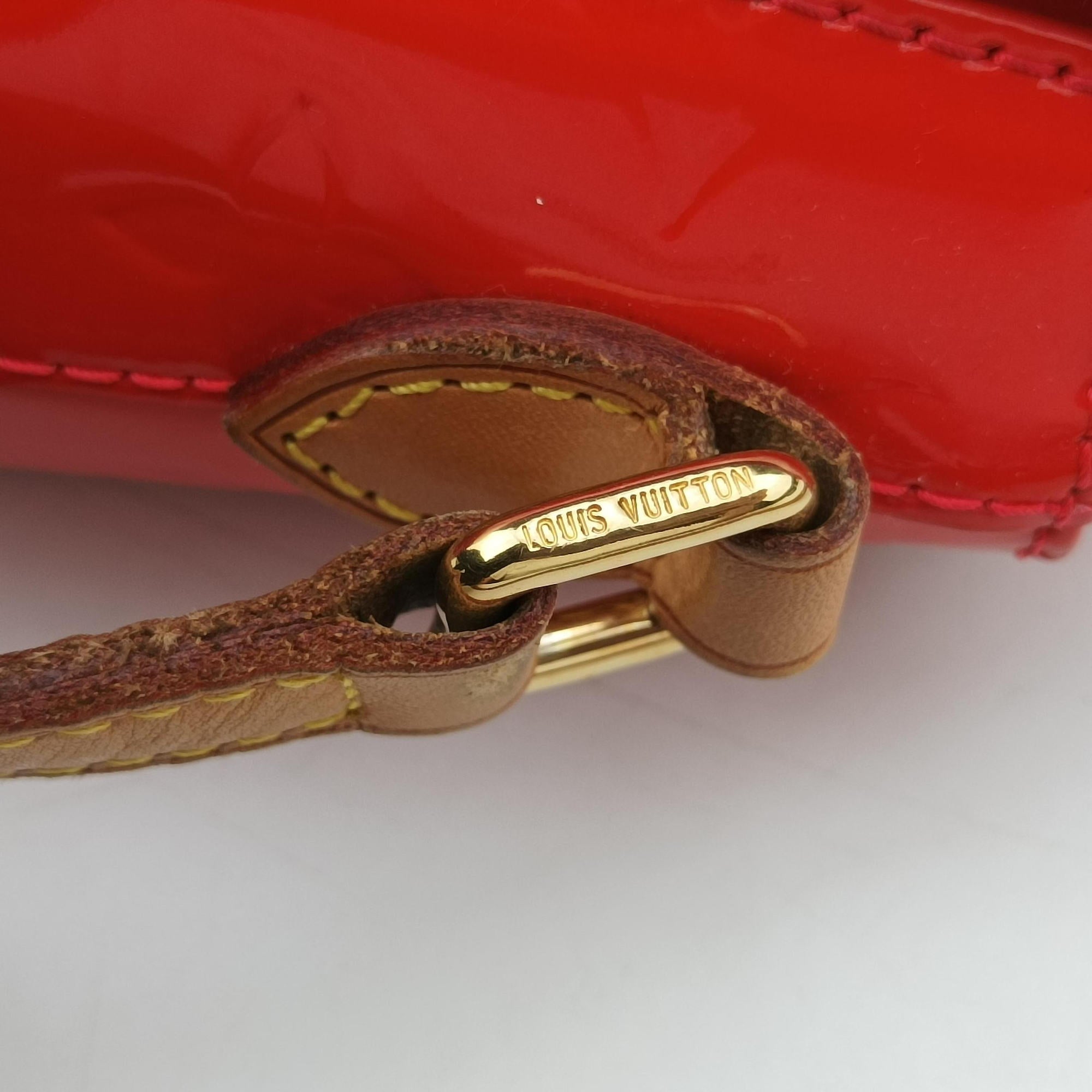 Vintage Louis Vuitton Bellflower PM Rouge Vernis M91728 shoulderbag | stylenewstar