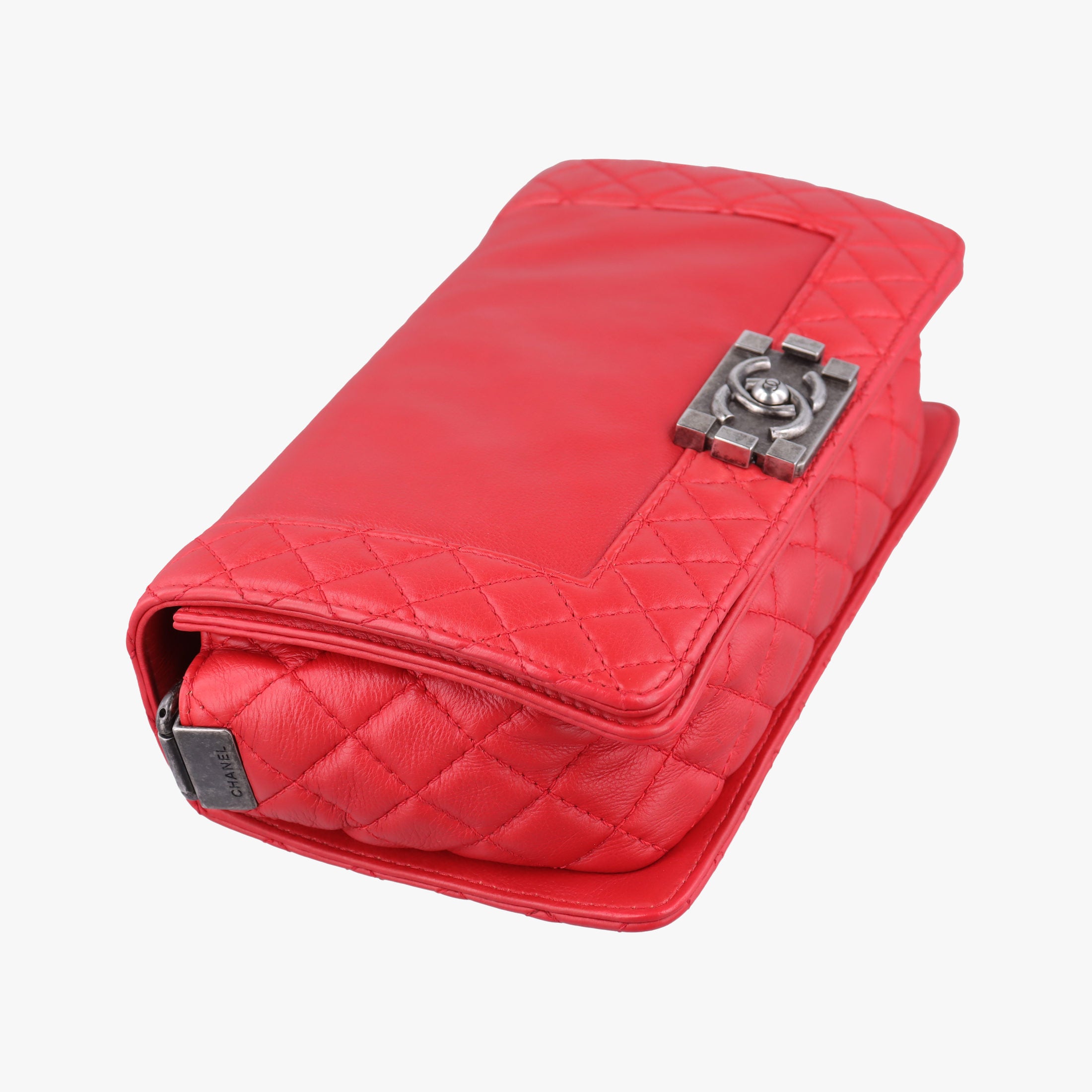 Secondhand Chanel BOY CHANEL Red Leather A67946 shoulderbag | stylenewstar