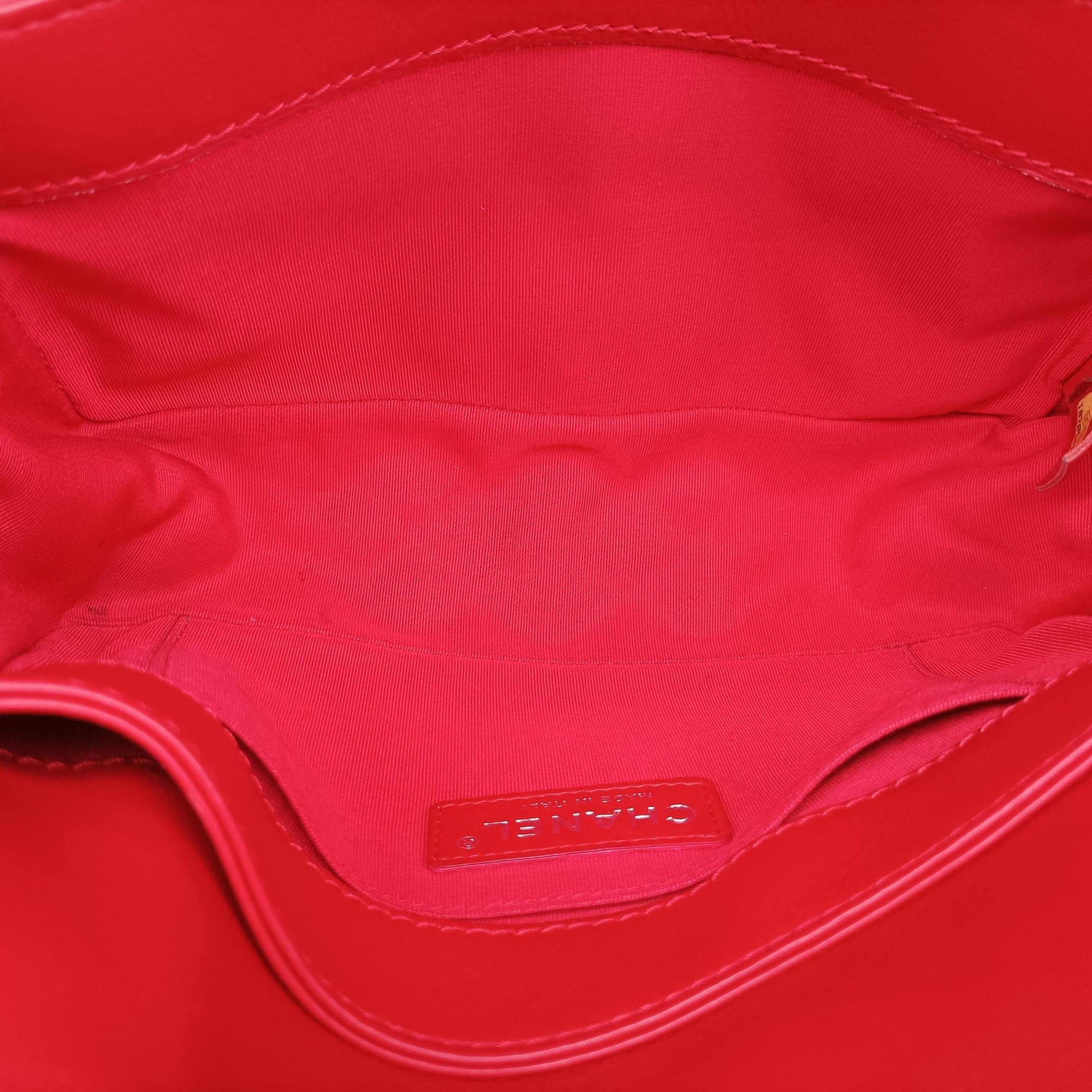 Secondhand Chanel BOY CHANEL Red Leather A67946 shoulderbag | stylenewstar
