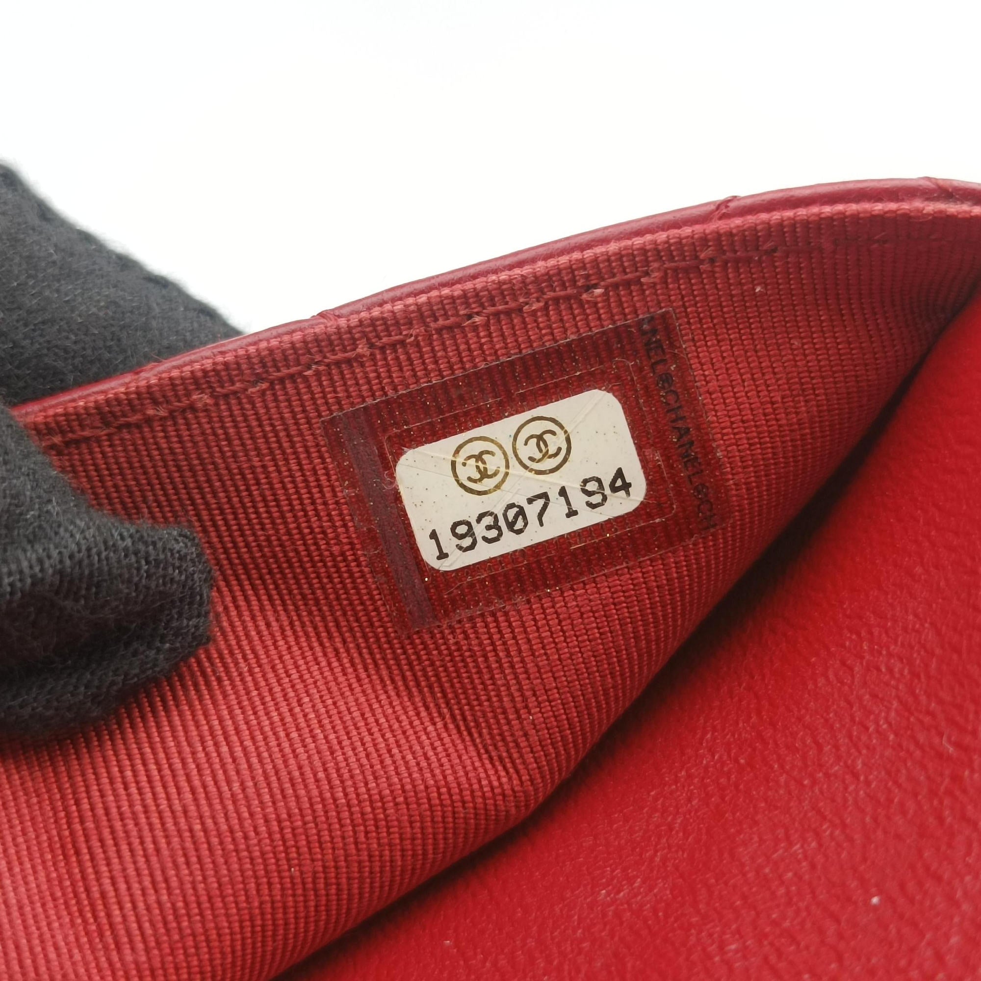 Secondhand Chanel Matelasse coco mark Red lambskin A33814 shoulderbag | stylenewstar