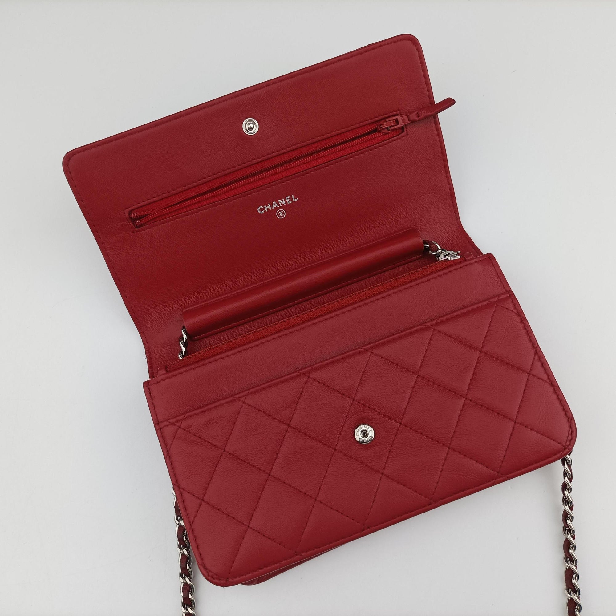 Secondhand Chanel Matelasse coco mark Red lambskin A33814 shoulderbag | stylenewstar