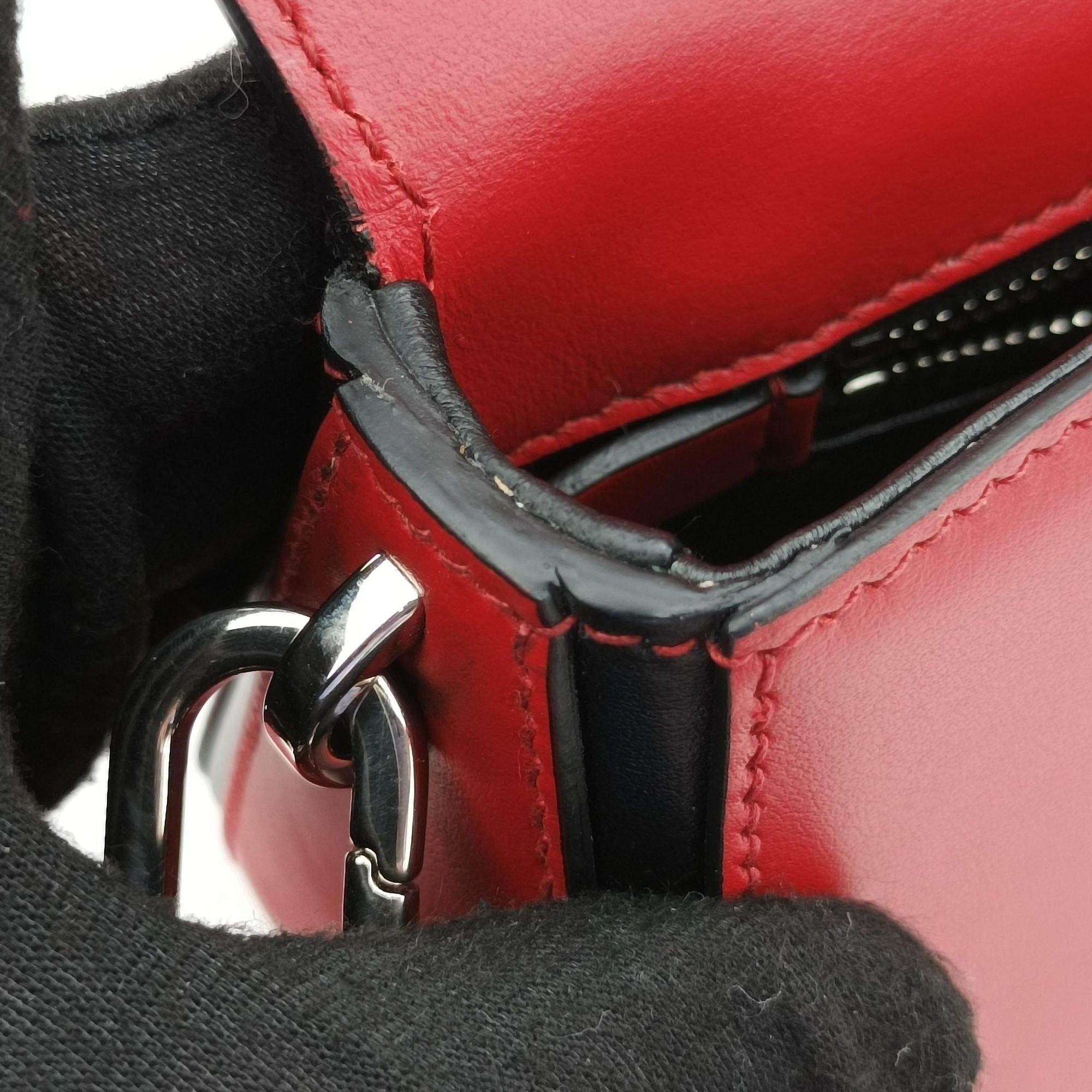 Pre-owned Prada COGNAC N Red × black Leather 1BD166 shoulderbag | stylenewstar