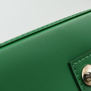 Pre-owned Louis Vuitton Alma GM green epi M40627 handbag | stylenewstar