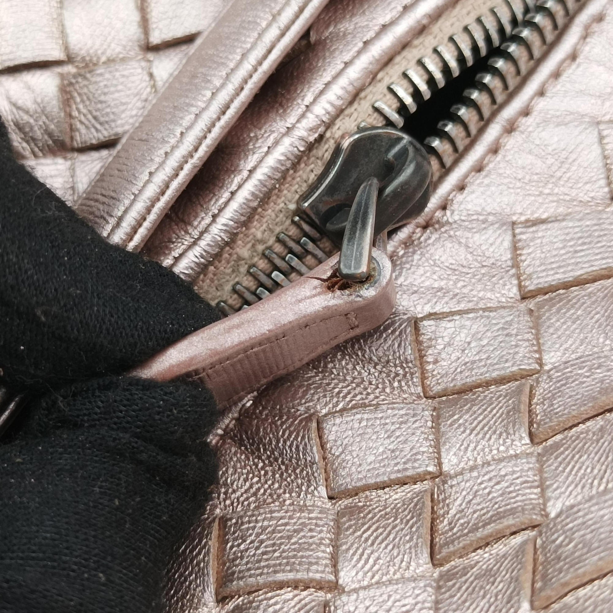 Vintage Bottega Veneta Wallace Intrecciato Pale Pink lambskin  handbag | stylenewstar