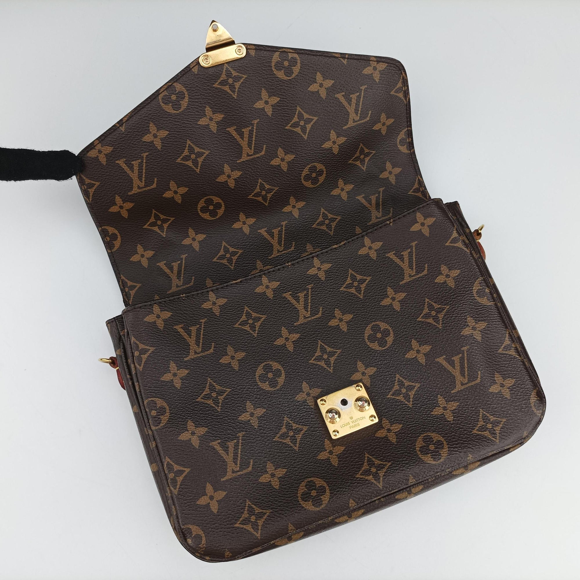 Pre-owned Louis Vuitton Pochette Metis MM Brown Monogram Canvas M44875 shoulderbag | stylenewstar