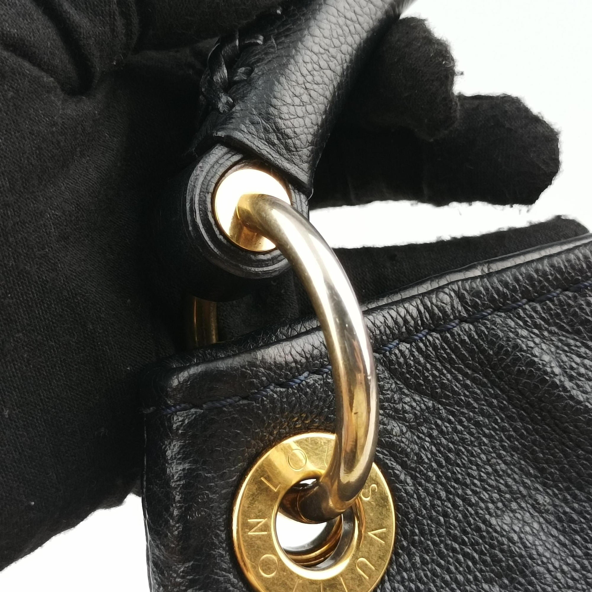 Secondhand Louis Vuitton ARTSY MM INFINI Monogram Empreinte M93448 handbag | stylenewstar