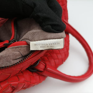 Pre-owned Bottega Veneta Intrecciato Red lambskin  shoulderbag | stylenewstar
