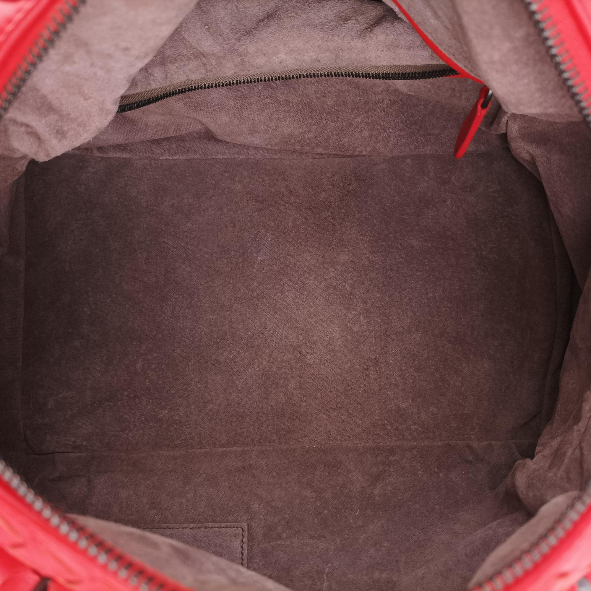 Pre-owned Bottega Veneta Intrecciato Red lambskin  shoulderbag | stylenewstar
