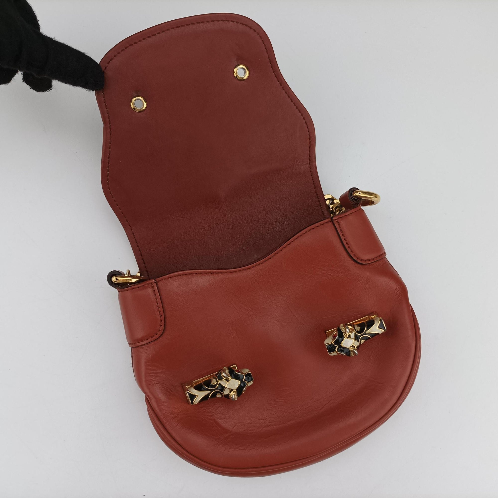 Pre-owned Gucci Nubuck Tigrette Chain Brown leather 290684 shoulderbag | stylenewstar