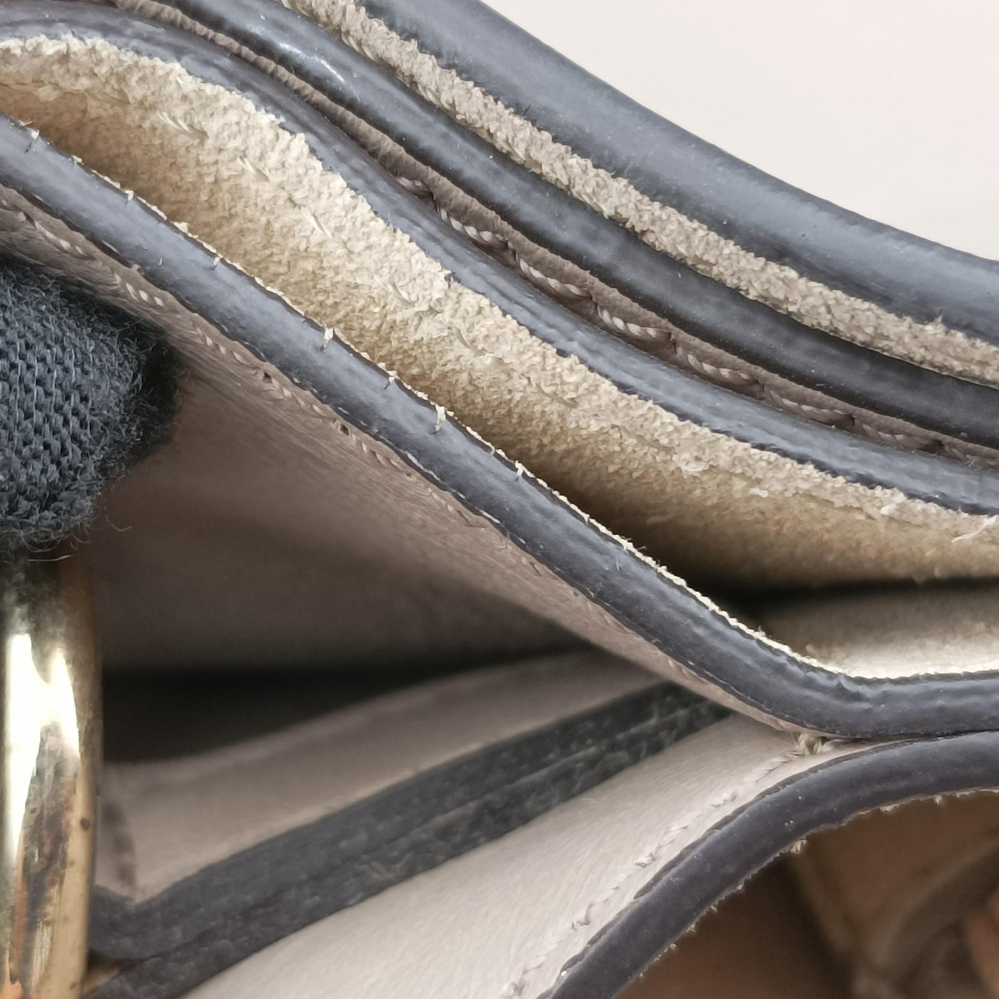 Pre-owned Chloe FAYE Beige Suede × leather  shoulderbag | stylenewstar