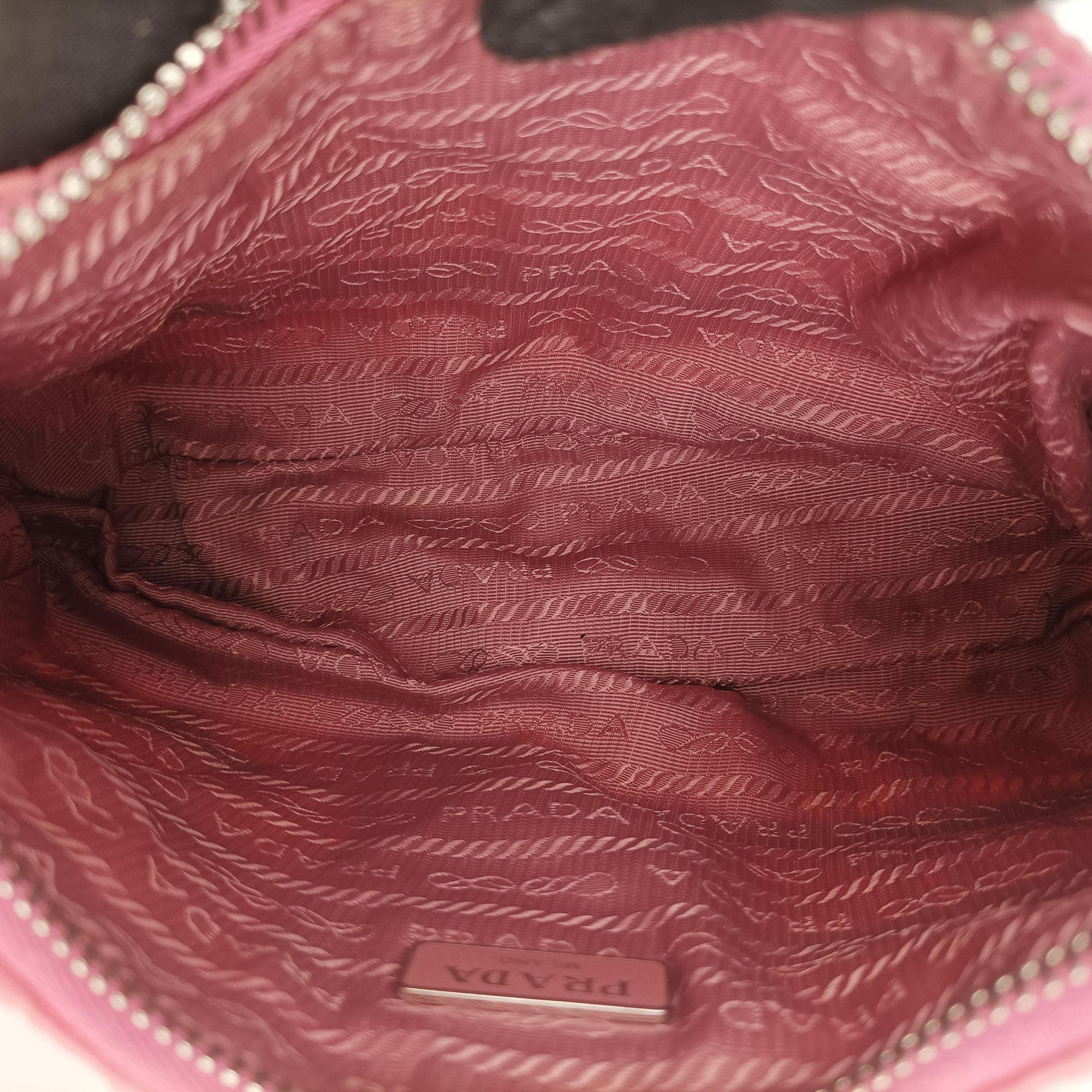 Pre-owned Prada gather Pink nylon 1NE204 handbag | stylenewstar