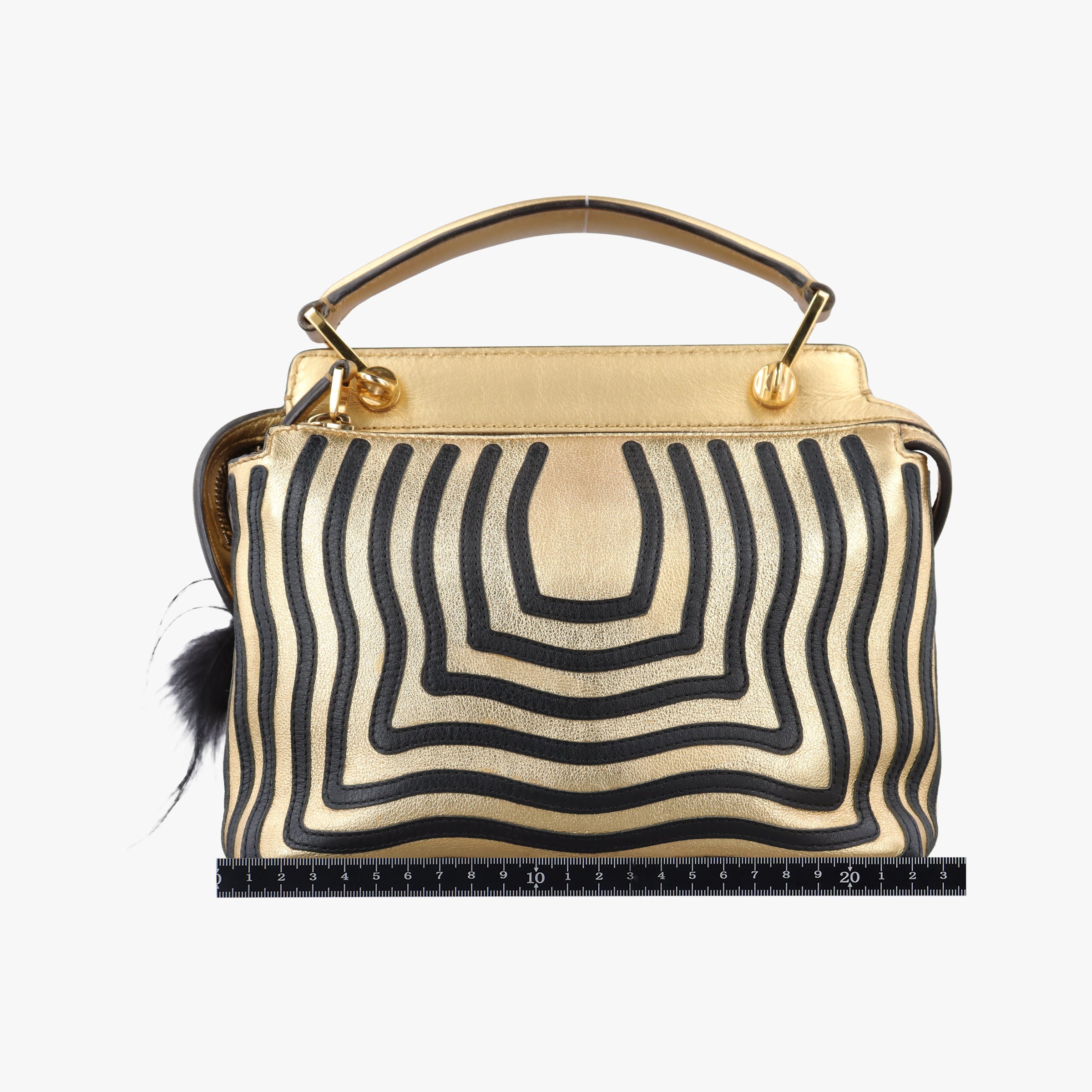 Pre-owned Fendi Dotcom Click Small Golden Leather 8BN299 shoulderbag | stylenewstar