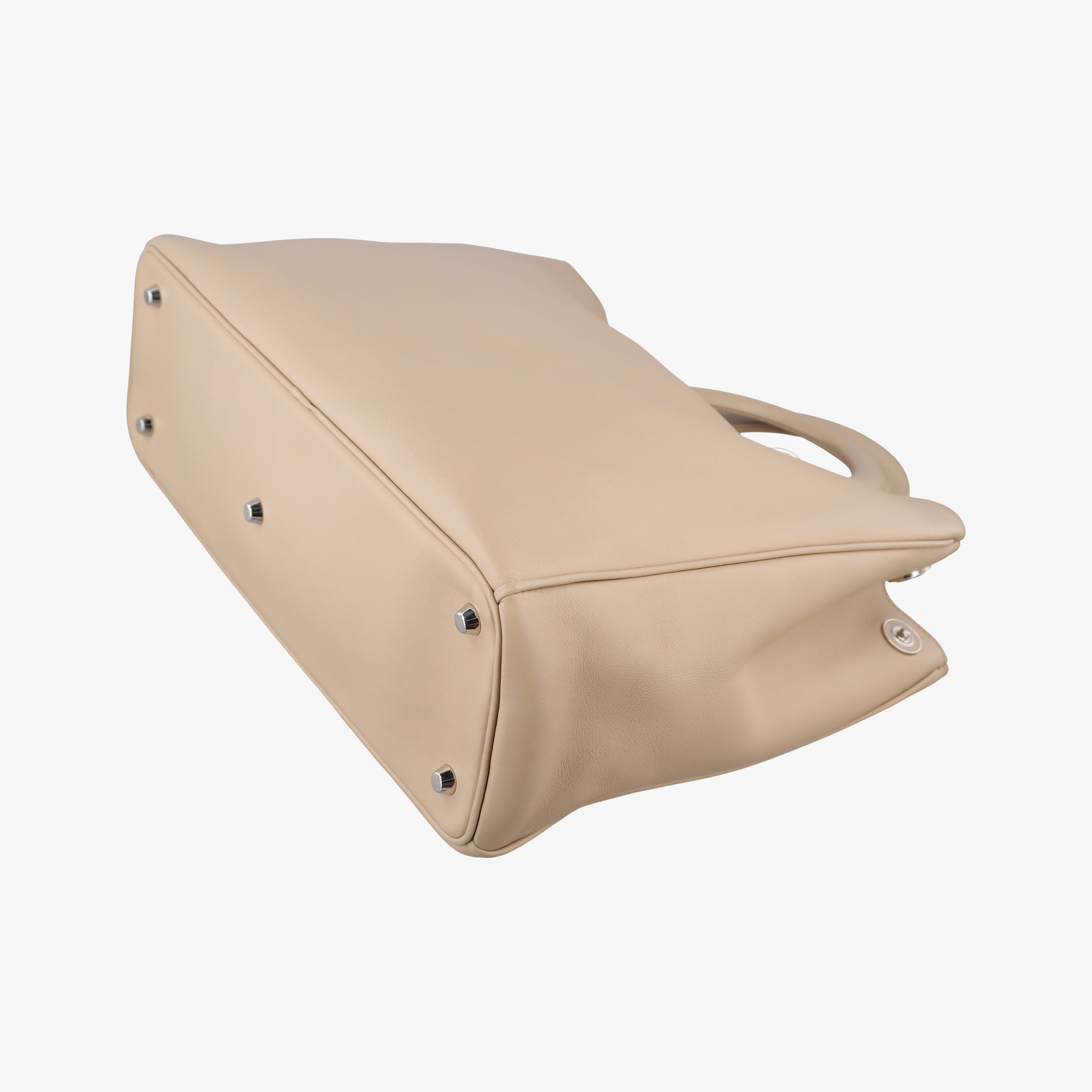 Pre-owned Christian Dior Diorissimo Beige Leather  shoulderbag | stylenewstar