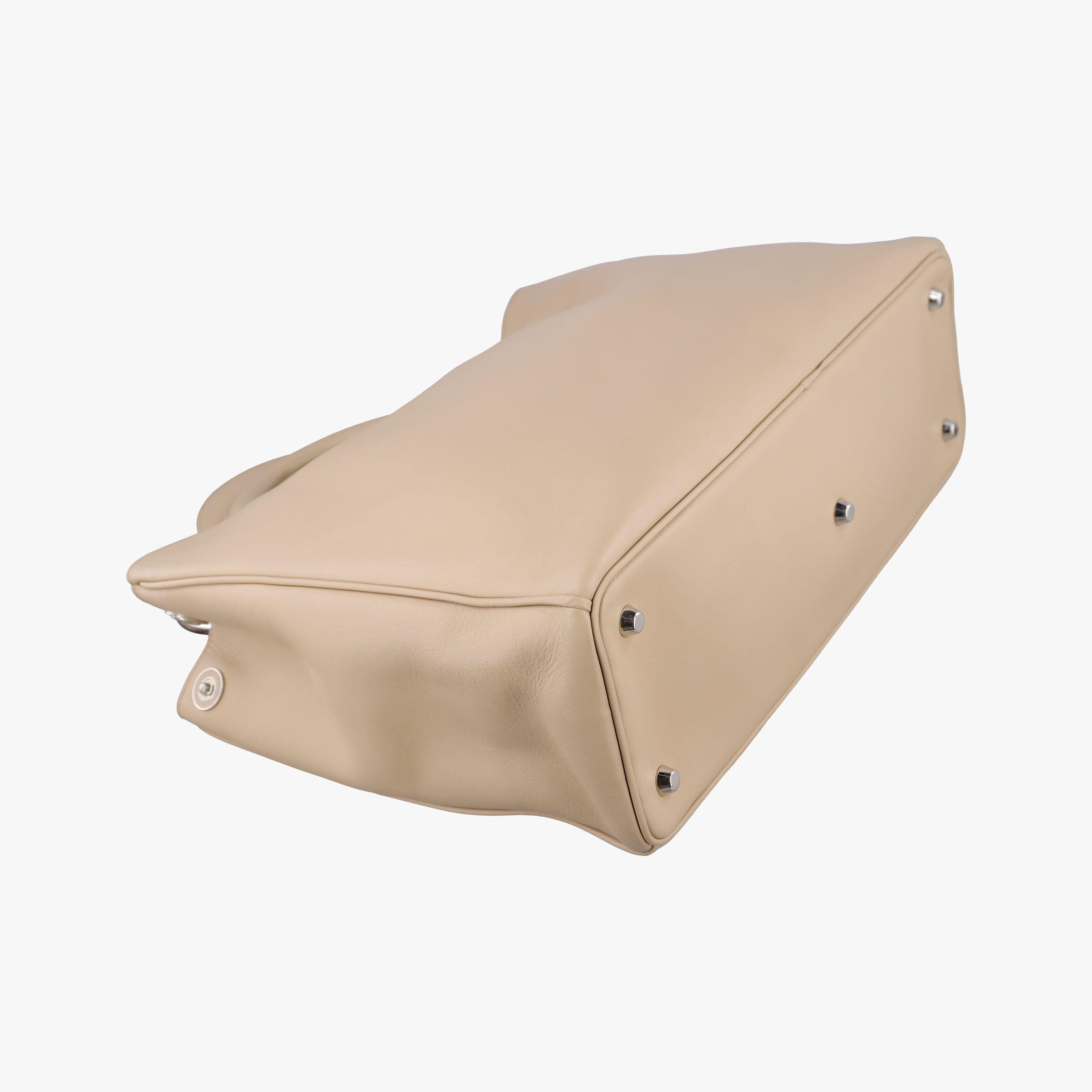 Pre-owned Christian Dior Diorissimo Beige Leather  shoulderbag | stylenewstar