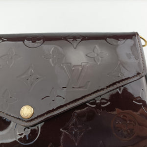 Pre-owned Louis Vuitton Pochette Felice Amarante Vernis M64579 shoulderbag | stylenewstar