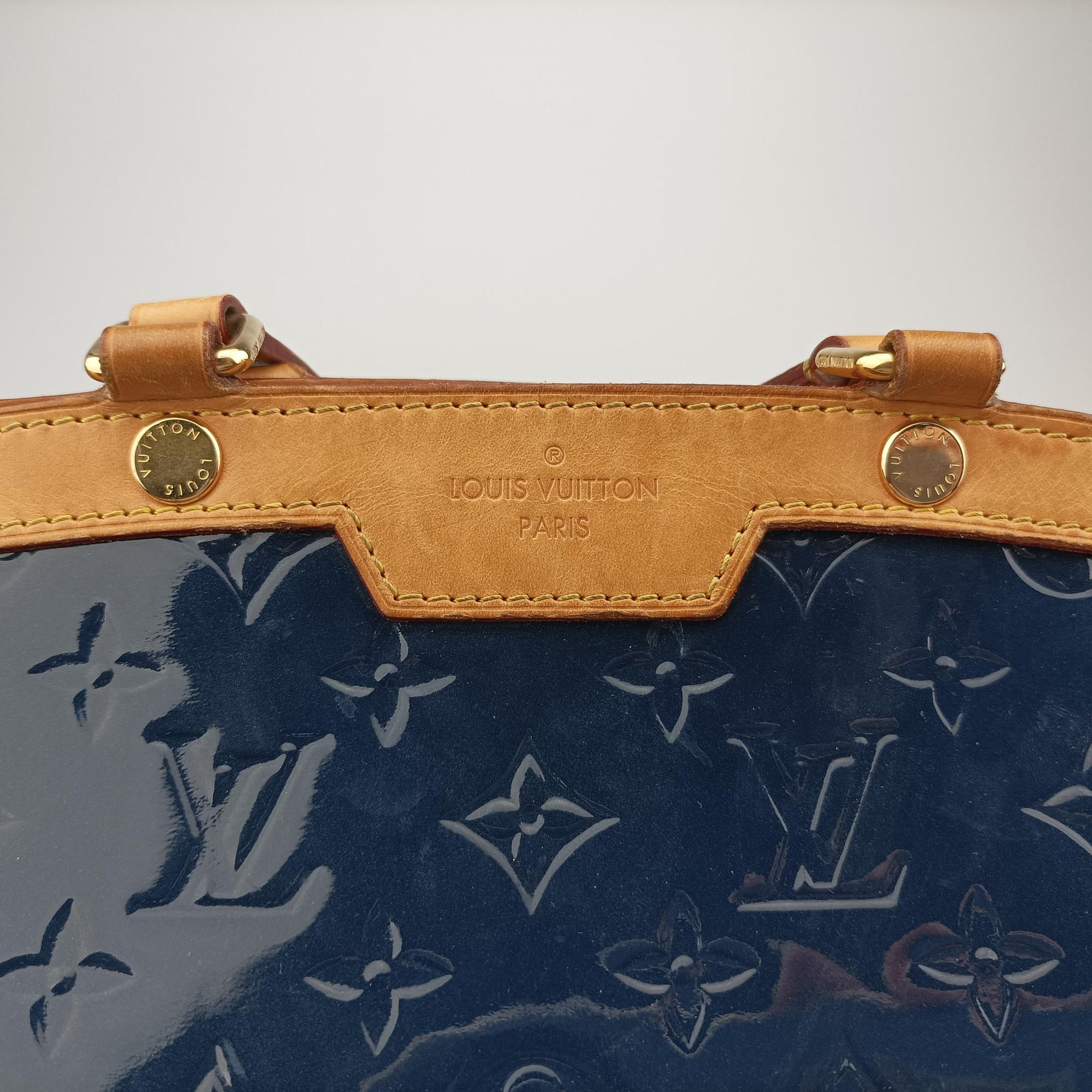 Pre-owned Louis Vuitton Brea MM Grand Bleu  Vernis M90054 shoulderbag | stylenewstar