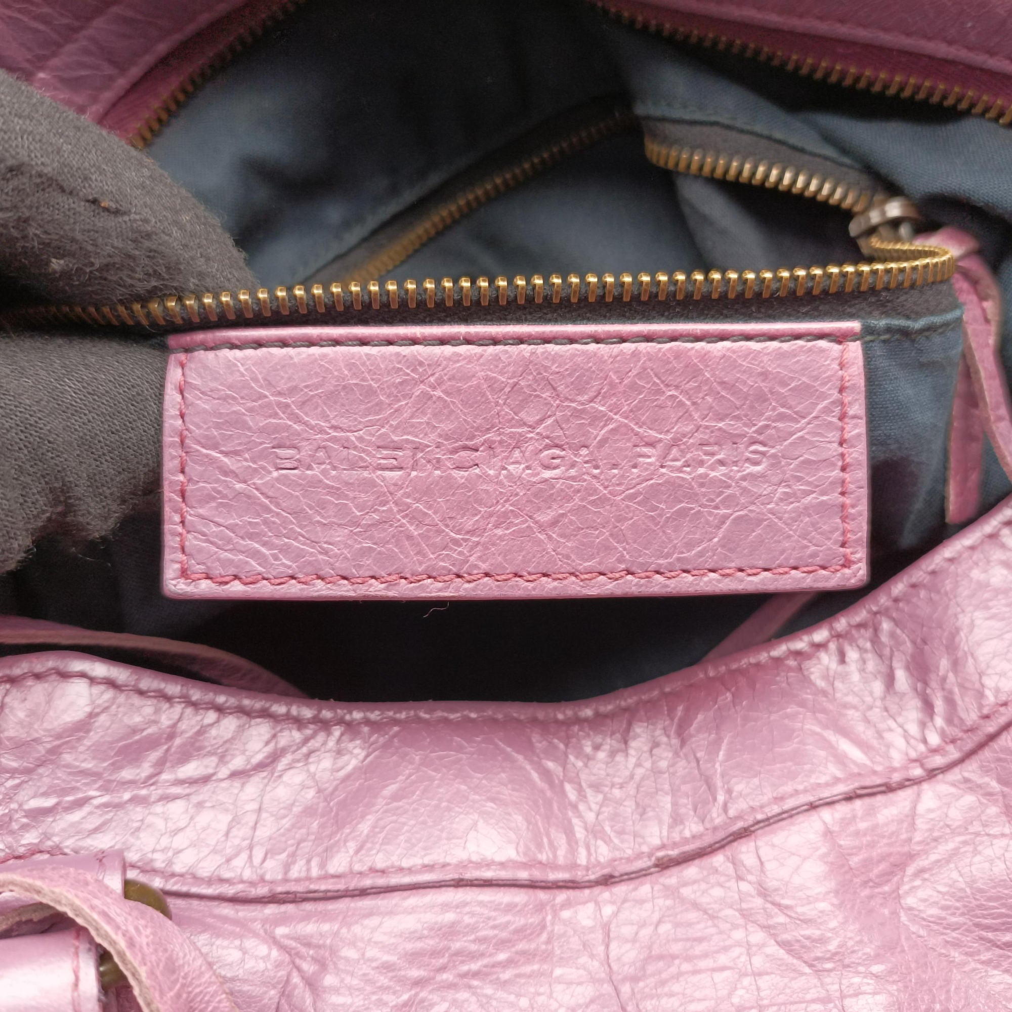 Pre-owned Balenciaga Giant City Purple lambskin  shoulderbag | stylenewstar