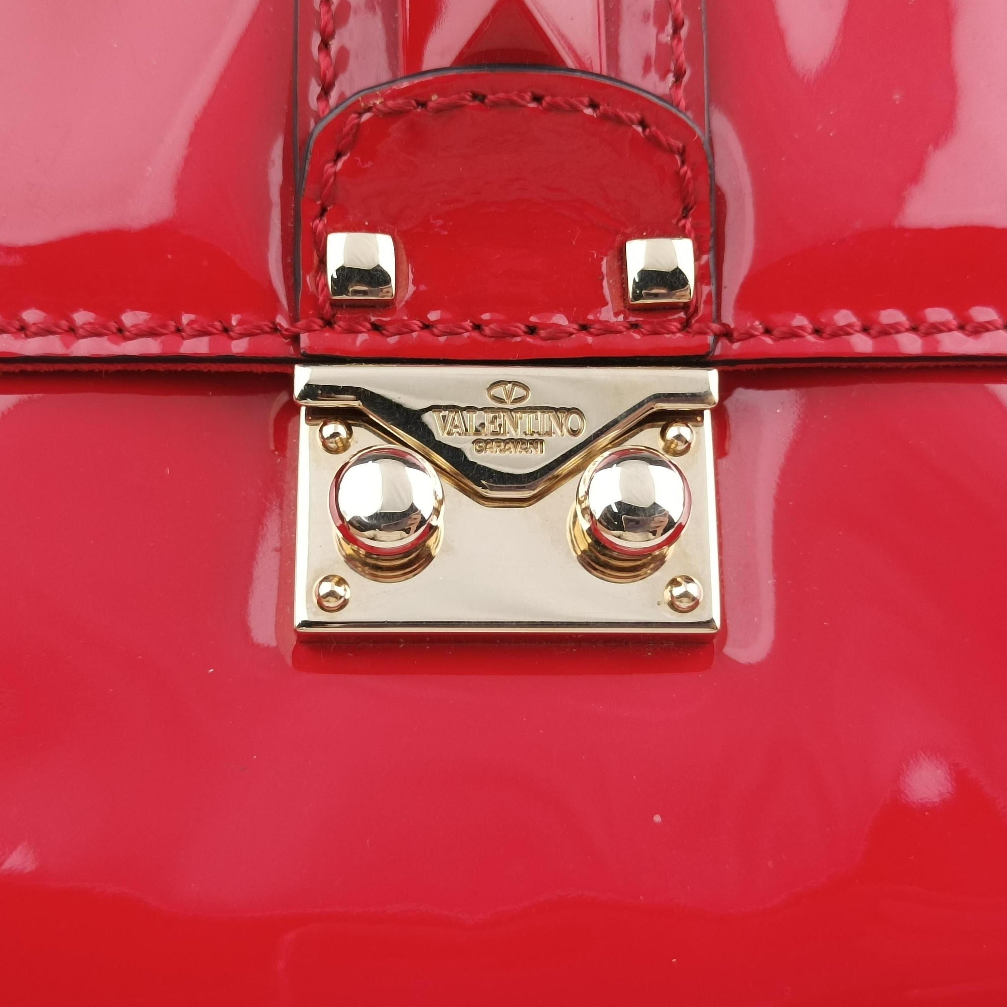 Secondhand Valentino Rockstud Glam Lock Red Patent Leather  shoulderbag | stylenewstar