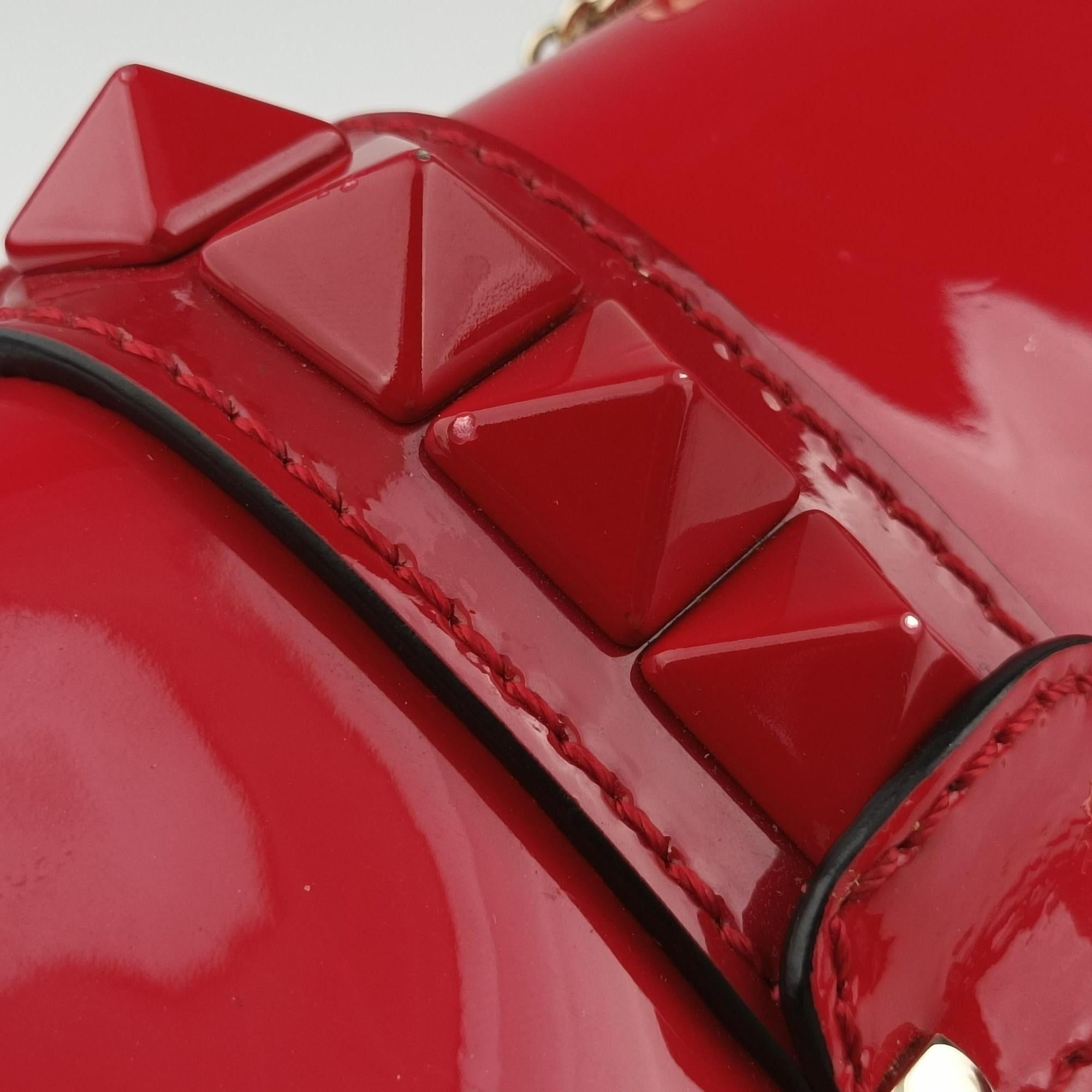 Secondhand Valentino Rockstud Glam Lock Red Patent Leather  shoulderbag | stylenewstar