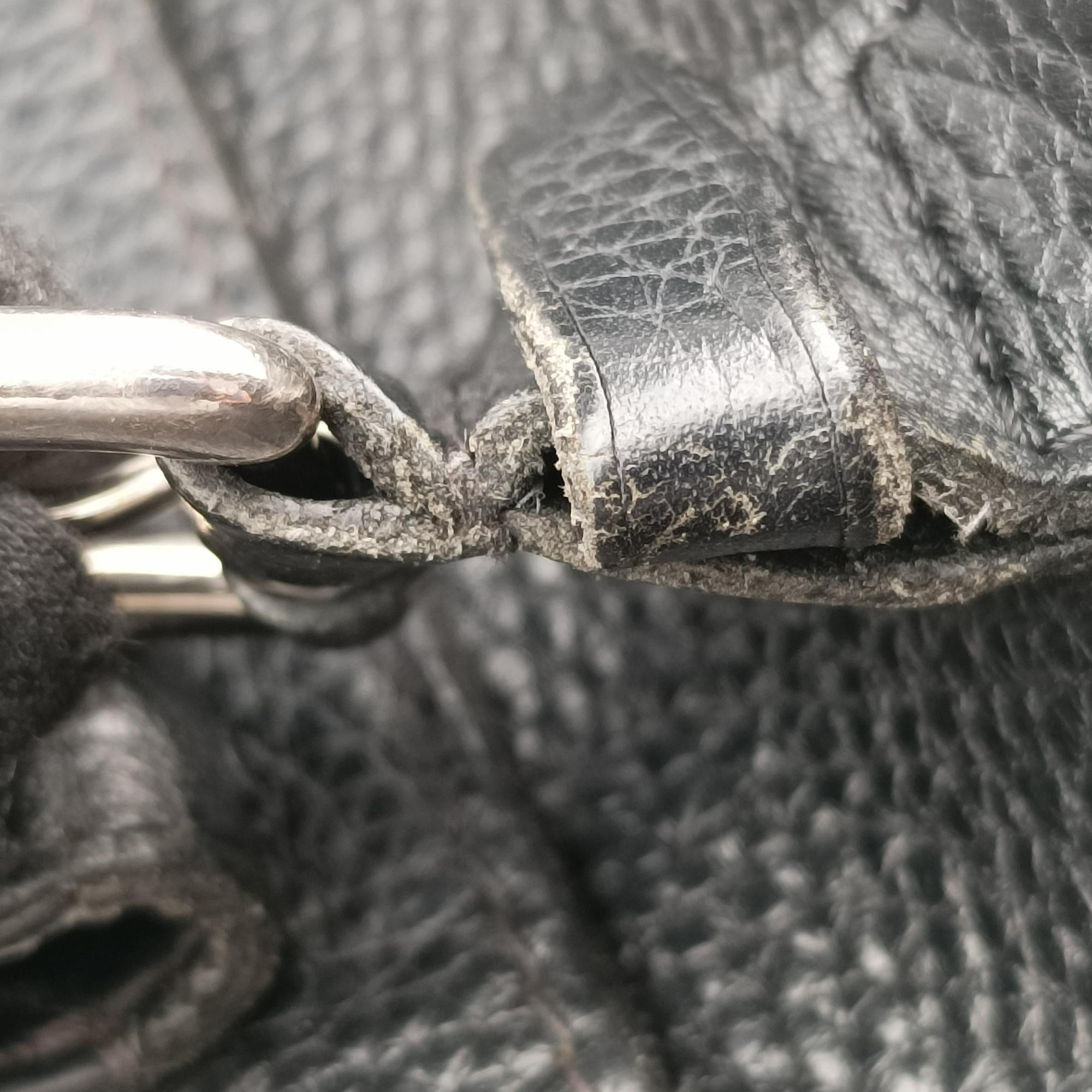 Secondhand Louis Vuitton Marius ブラック Taurillon Leather M54015 shoulderbag | stylenewstar