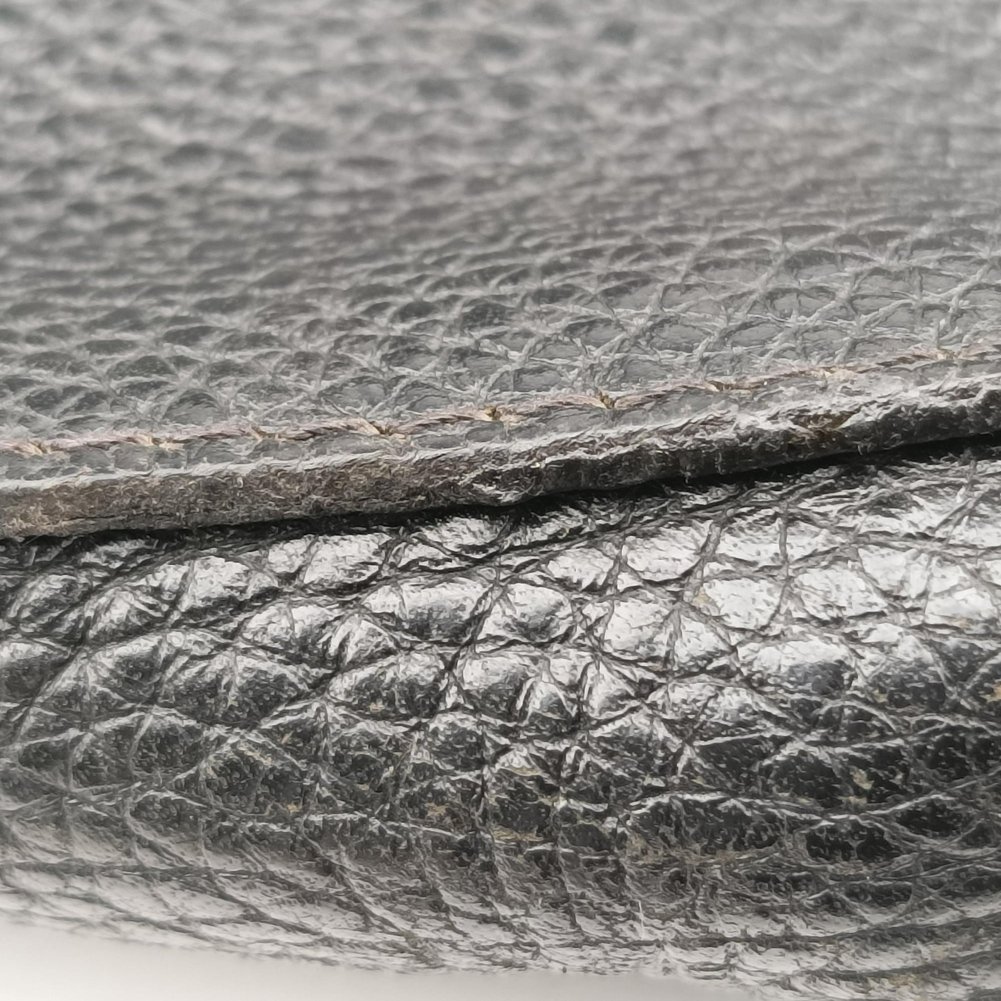 Secondhand Louis Vuitton Marius ブラック Taurillon Leather M54015 shoulderbag | stylenewstar
