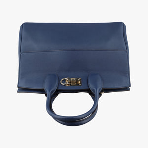 Pre-owned Ferragamo Studio Navy Grained Calfskin 21H159 shoulderbag | stylenewstar