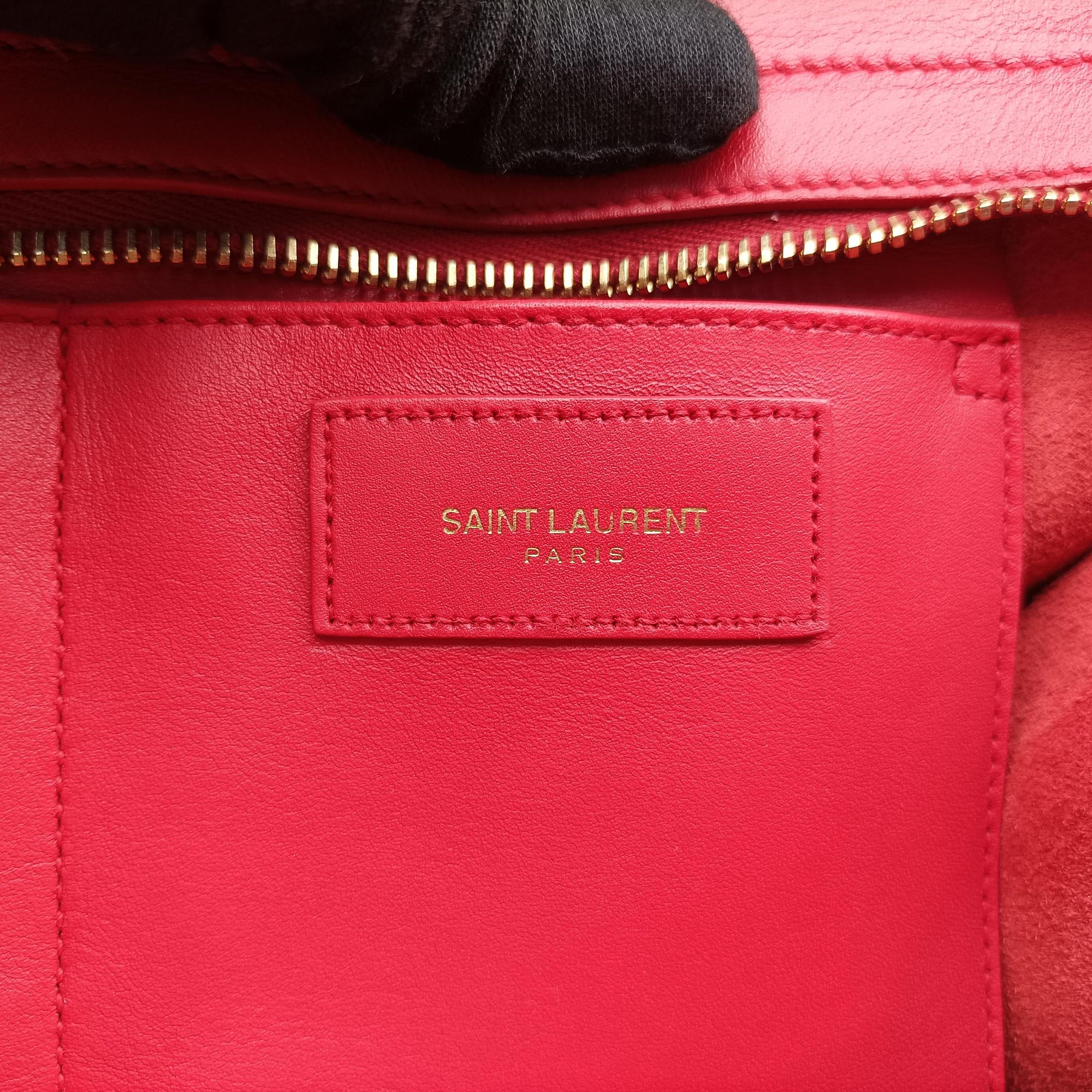 Pre-owned Yves Saint Laurent Y Ligne Petit Cabas Red Leather 311210 handbag | stylenewstar