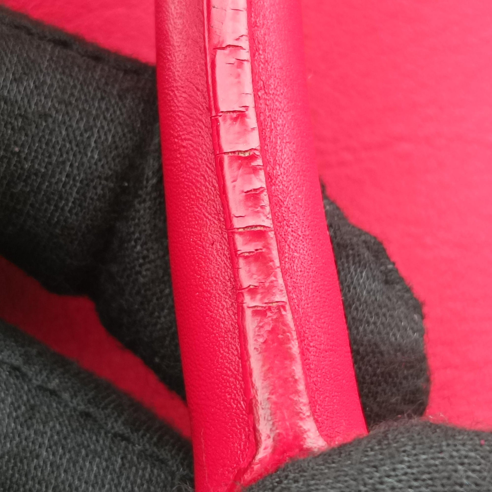Pre-owned Yves Saint Laurent Y Ligne Petit Cabas Red Leather 311210 handbag | stylenewstar