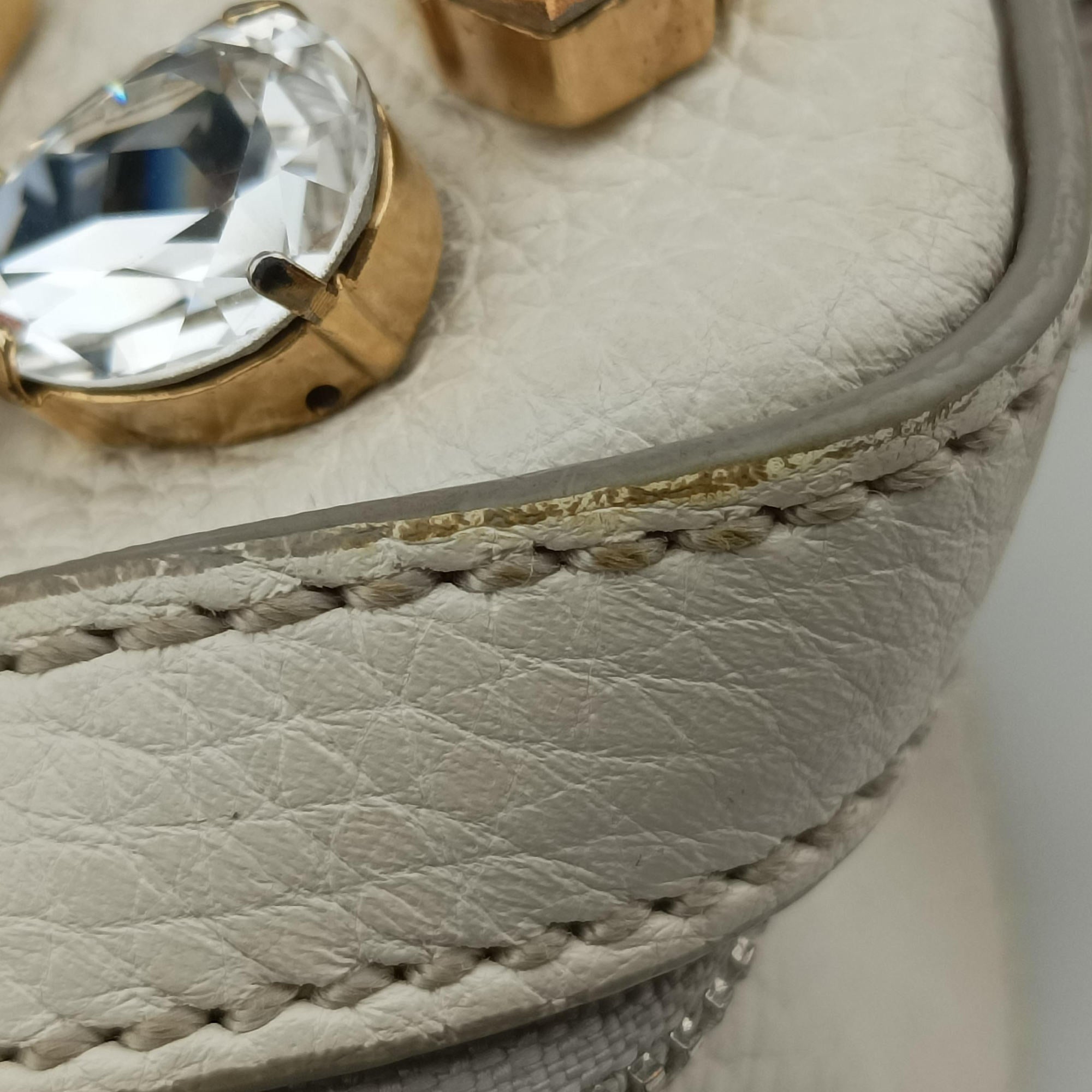 Pre-owned Dolce & Gabbana Flower Motif Rhinestone Lock WhitexMulticolour Leather  shoulderbag | stylenewstar