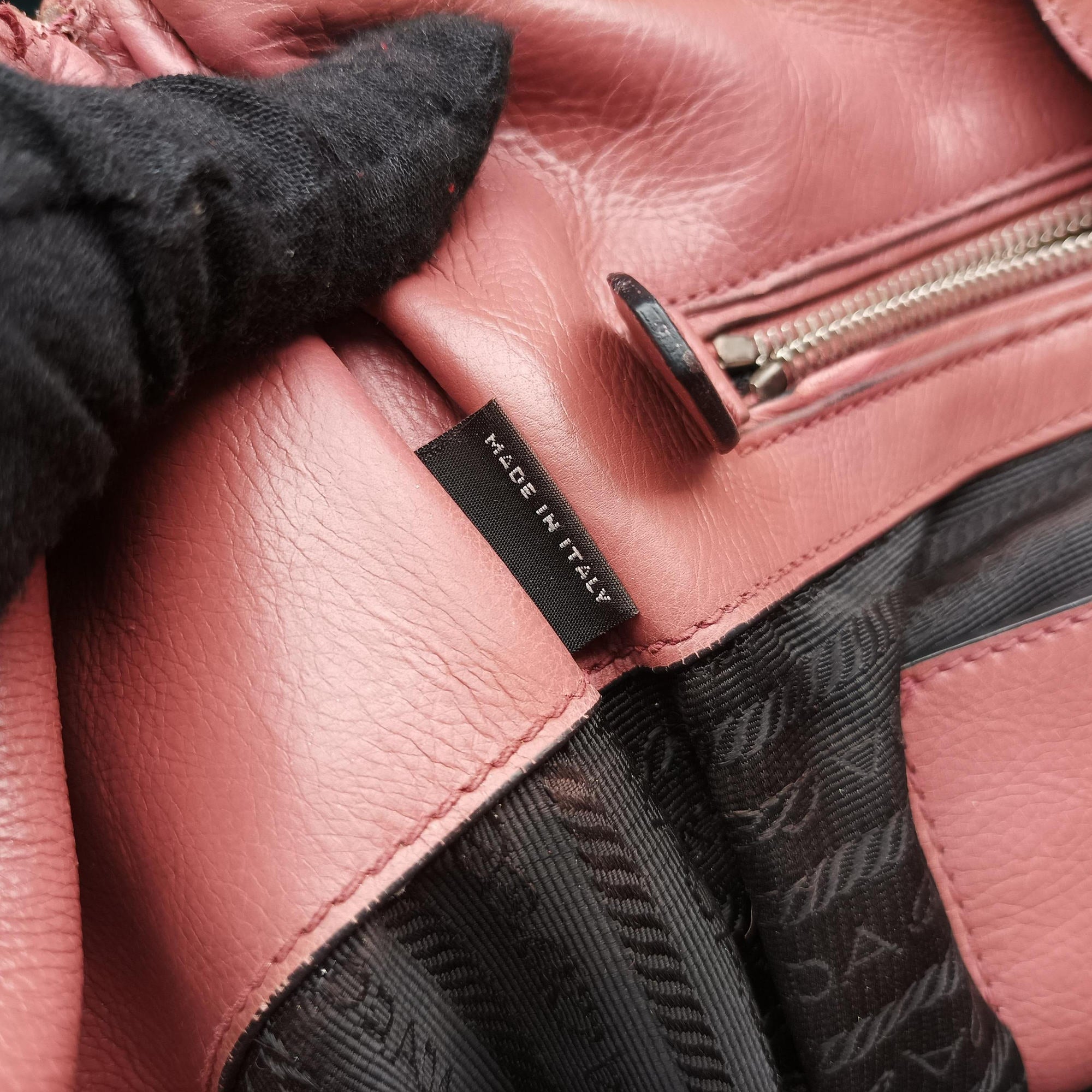 Pre-owned Prada Twin Pocket Winged Tote Pink Leather BN2619 shoulderbag | stylenewstar