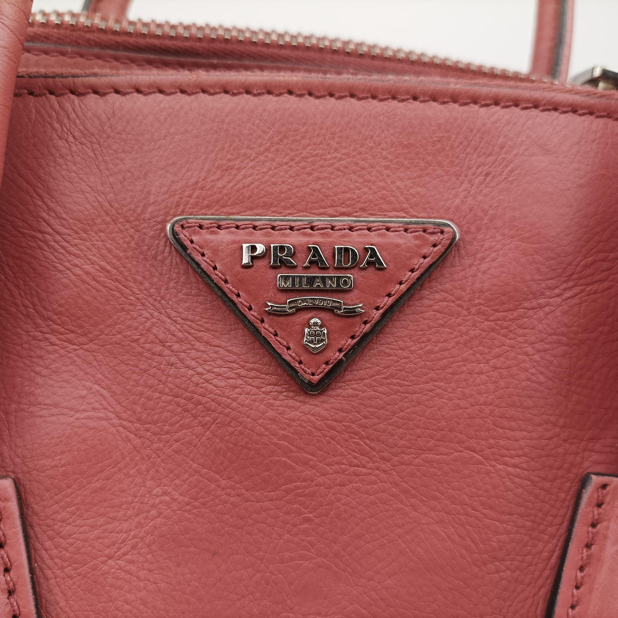 Pre-owned Prada Twin Pocket Winged Tote Pink Leather BN2619 shoulderbag | stylenewstar