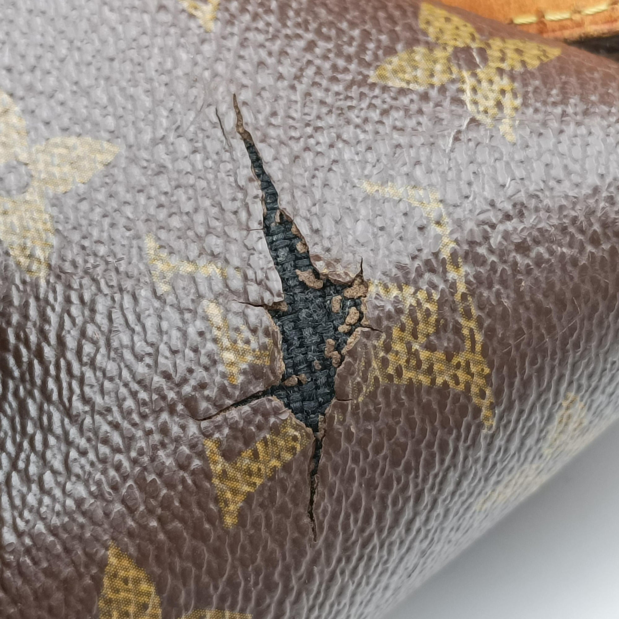 Pre-owned Louis Vuitton TOTALLY MM brown Monogram Canvas M56689 handbag | stylenewstar