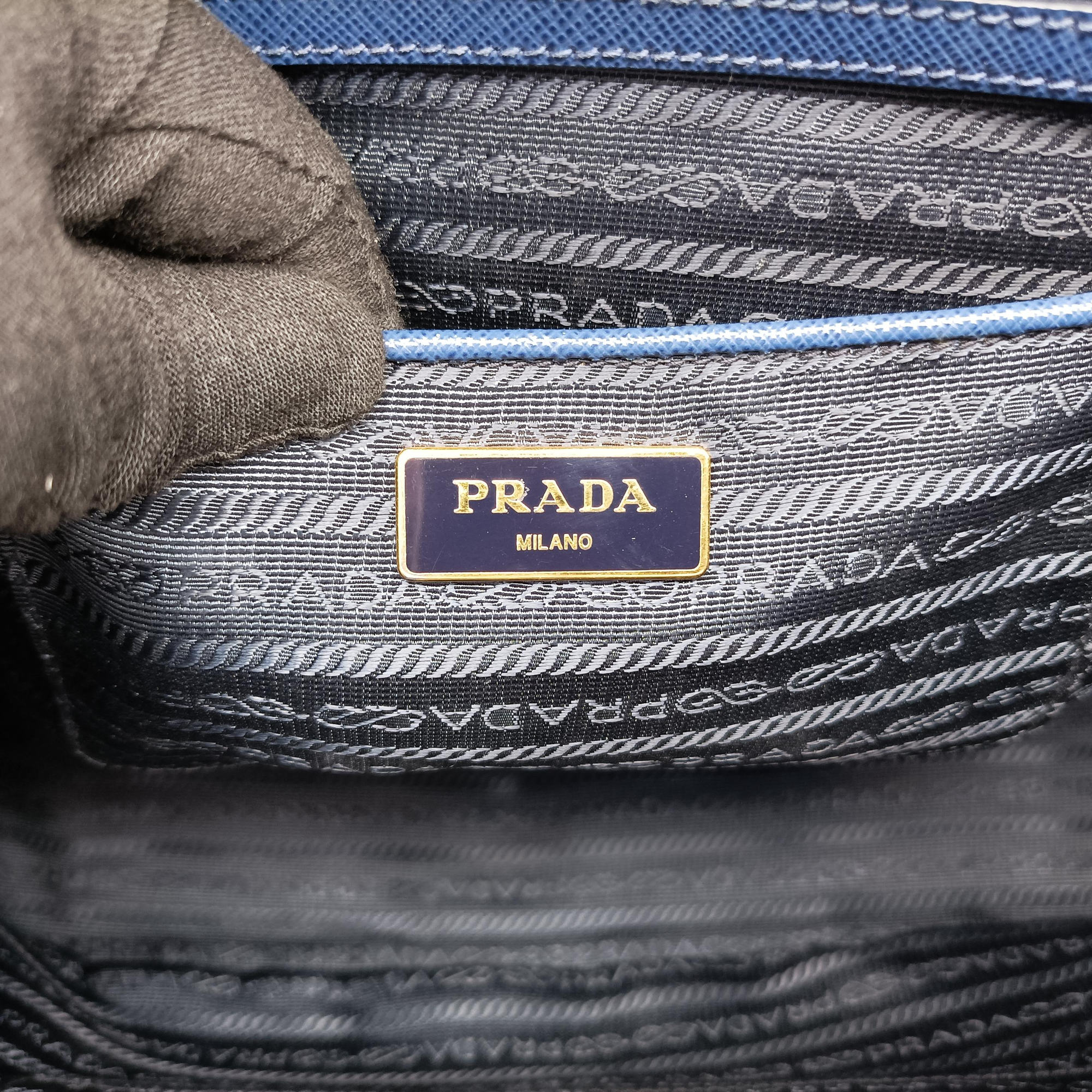 Pre-owned Prada Galleria Blue SAFFIANO Leather BN1786 handbag | stylenewstar