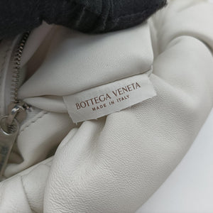 Pre-owned Bottega Veneta The Pouch White lambskin  shoulderbag | stylenewstar