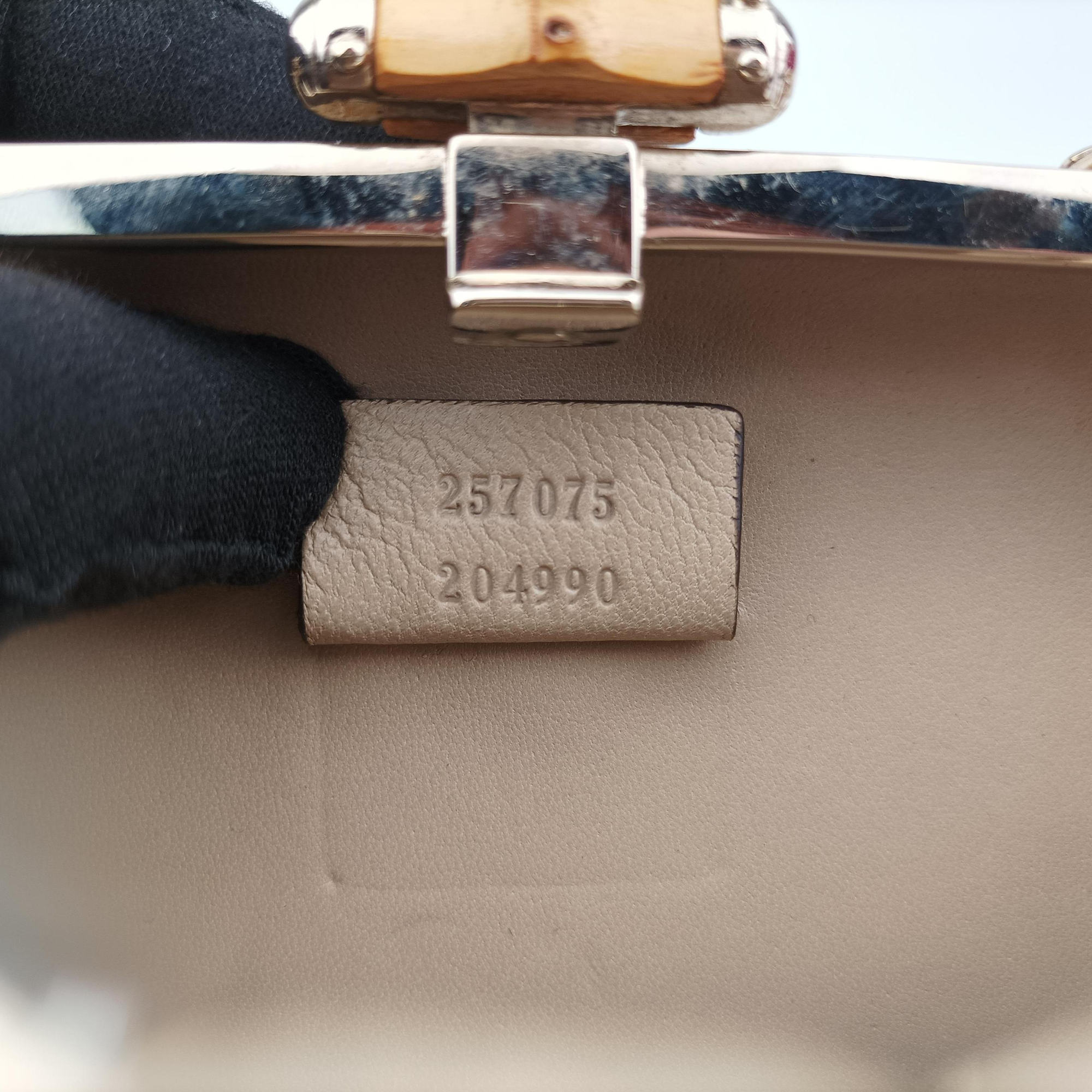 Vintage Gucci Broadway Taupe Leather 257075 handbag | stylenewstar