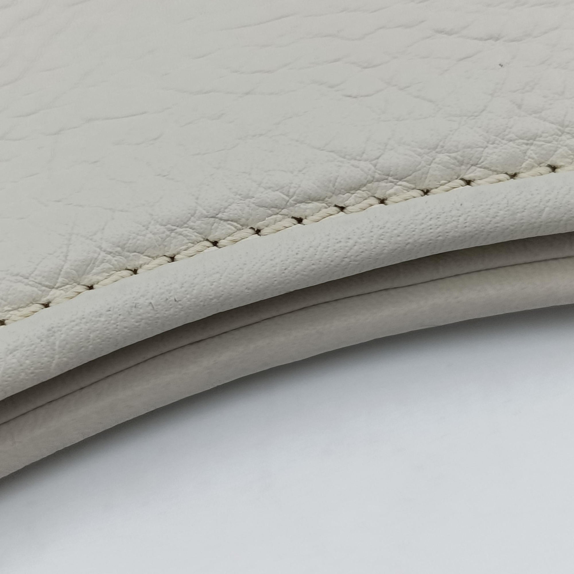Pre-owned Christian Dior Ethnic Hobo White Leather  handbag | stylenewstar