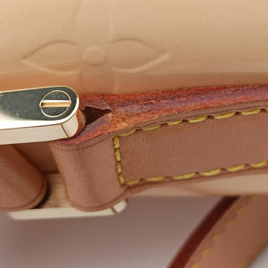 Pre-owned Louis Vuitton Sullivan Vertical Marshmallow Pink Vernis M91298 shoulderbag | stylenewstar
