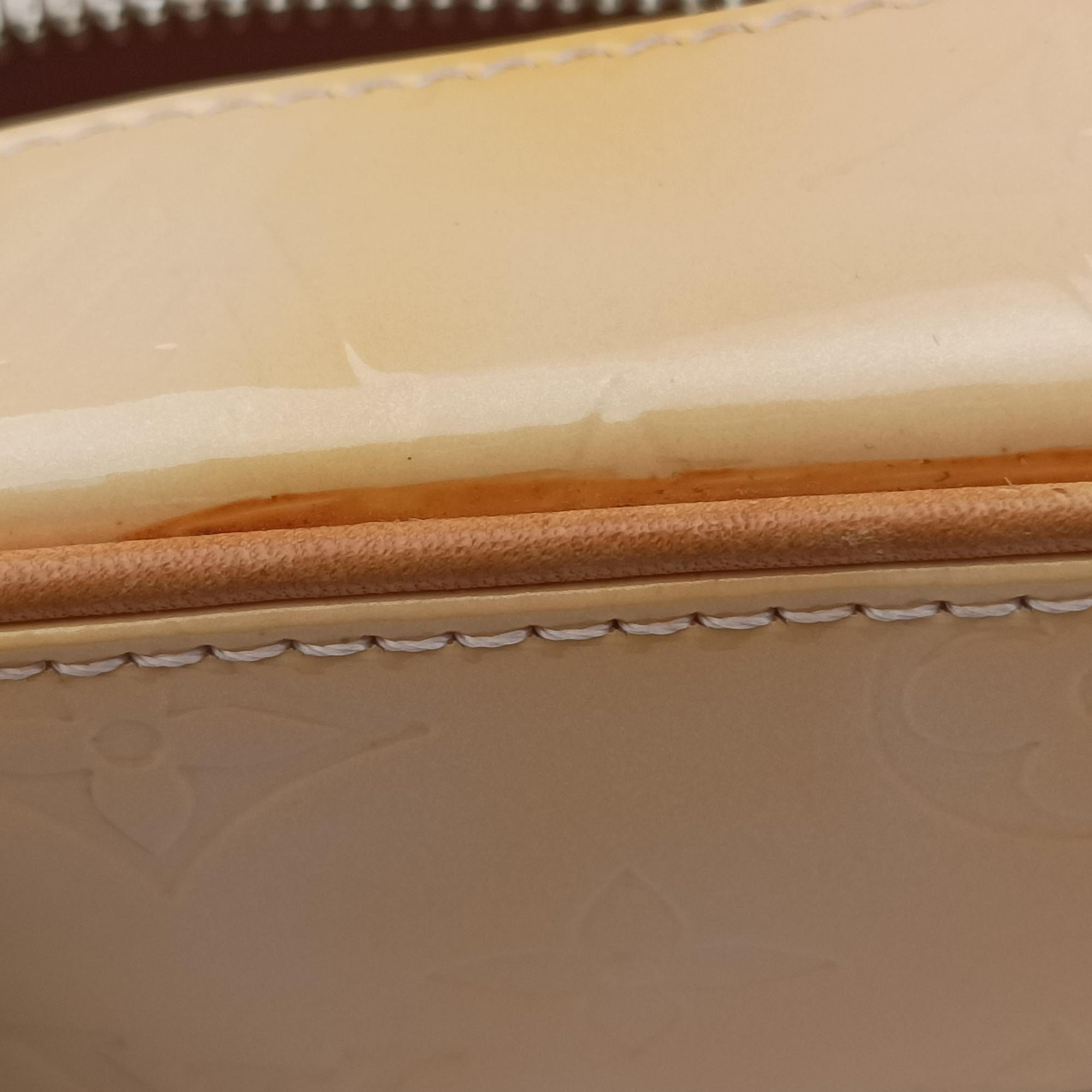 Pre-owned Louis Vuitton Sullivan Vertical Marshmallow Pink Vernis M91298 shoulderbag | stylenewstar