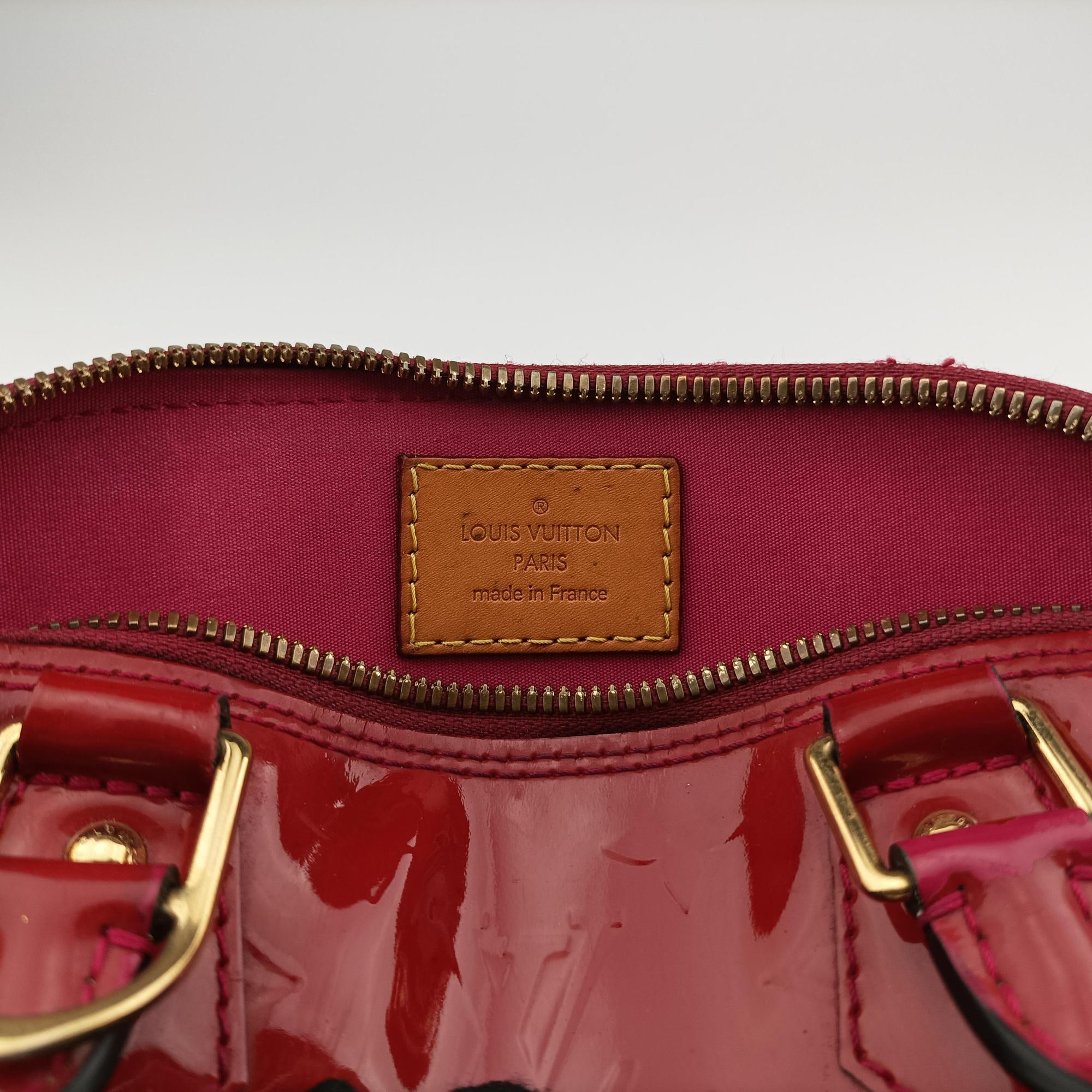 Pre-owned Louis Vuitton Alma BB CERISE Vernis M90174 shoulderbag | stylenewstar