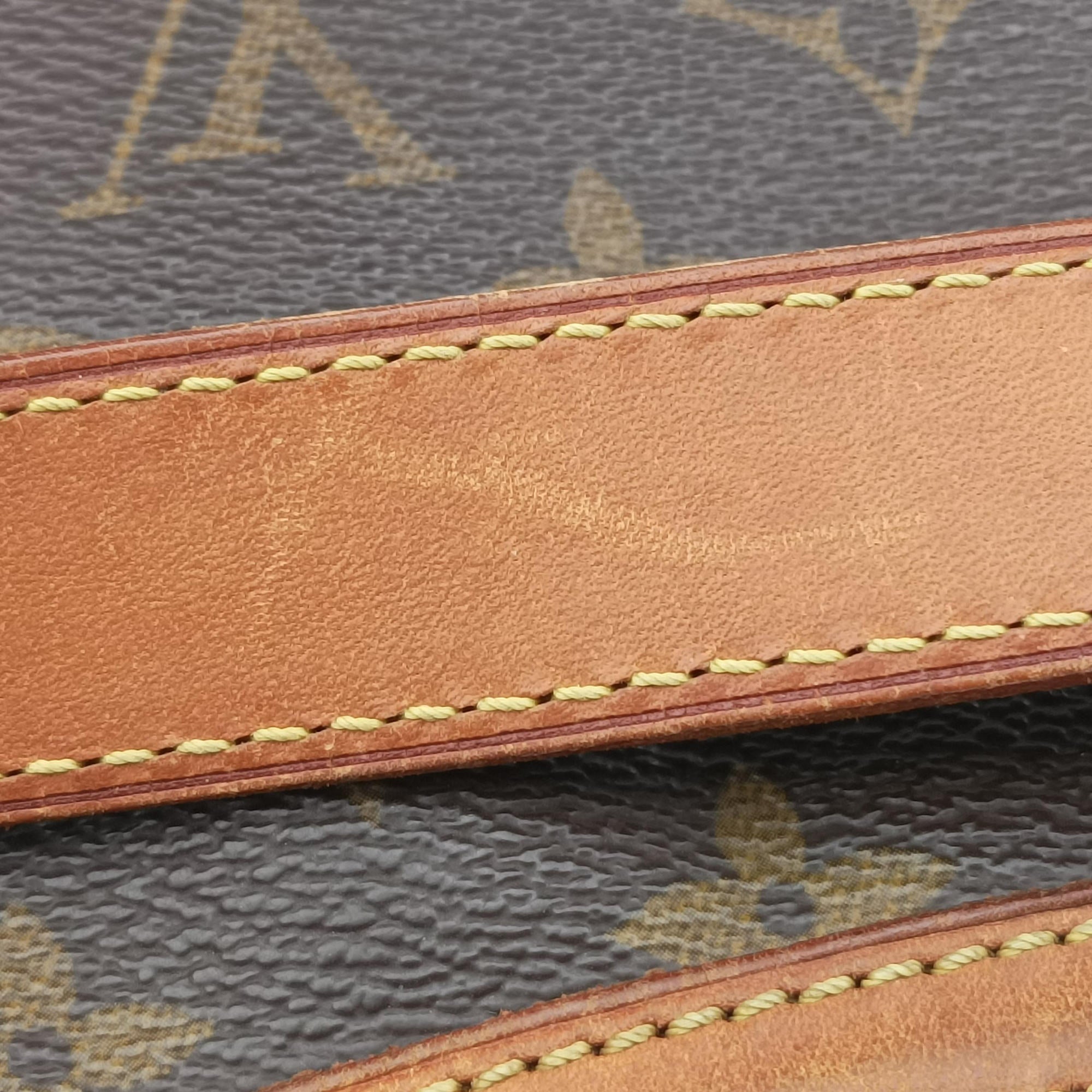 Pre-owned Louis Vuitton TULUM GM Brown Monogram Canvas M40075 shoulderbag | stylenewstar