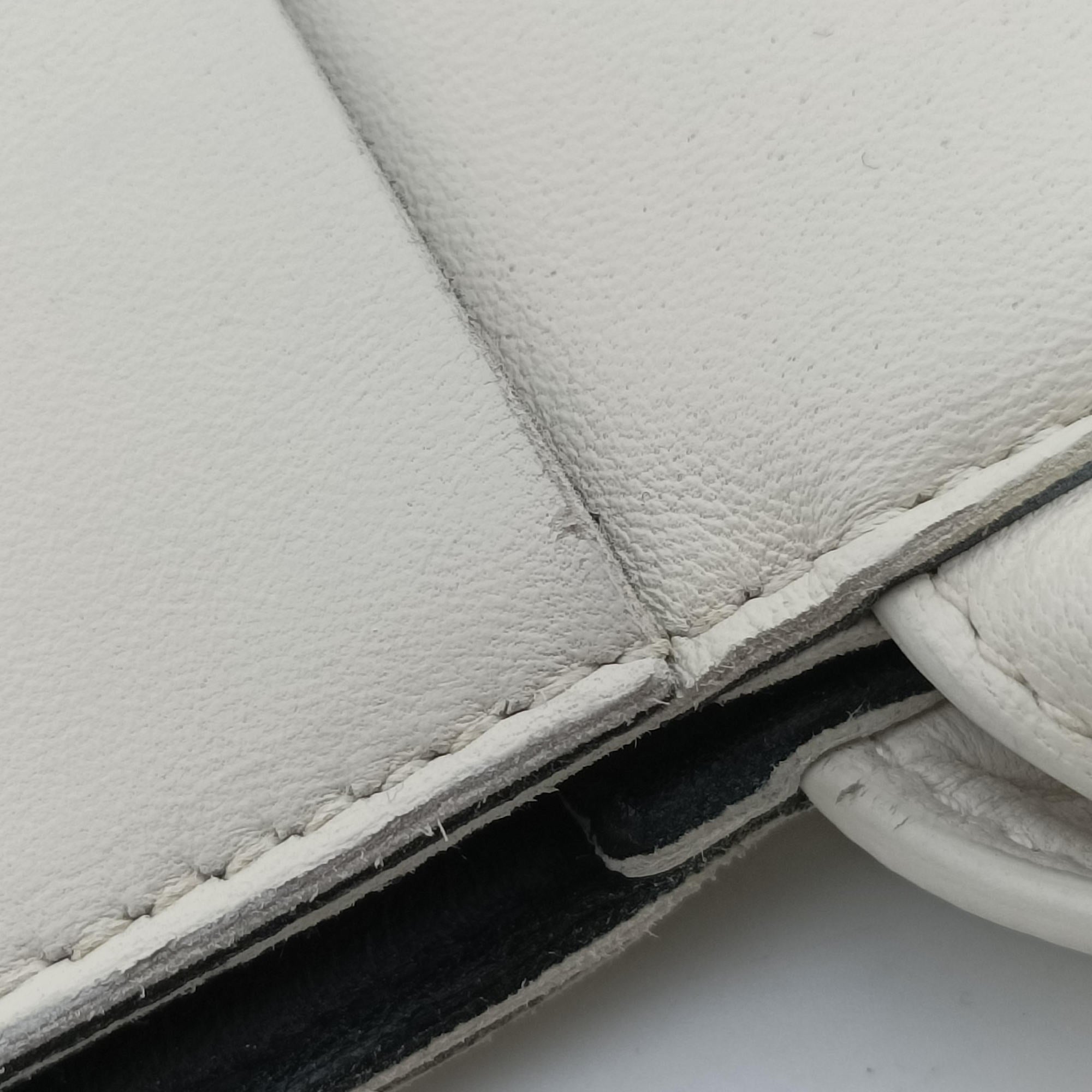 Vintage Bottega Veneta The Arcotote White lambskin  handbag | stylenewstar