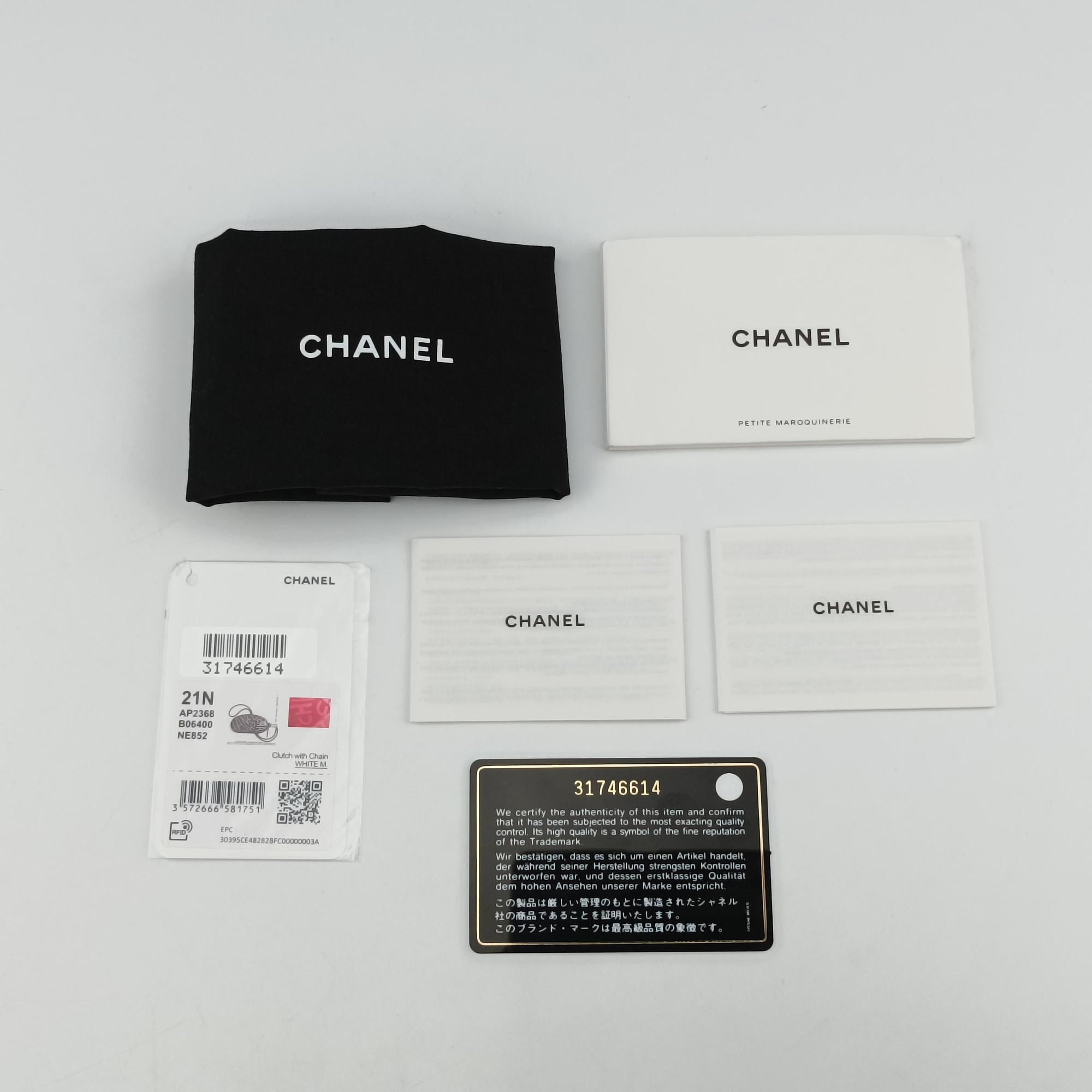 Pre-owned Chanel Coco Neige Convertible Zip Around Sunglasses Case Red Leather AP2368 handbag | stylenewstar