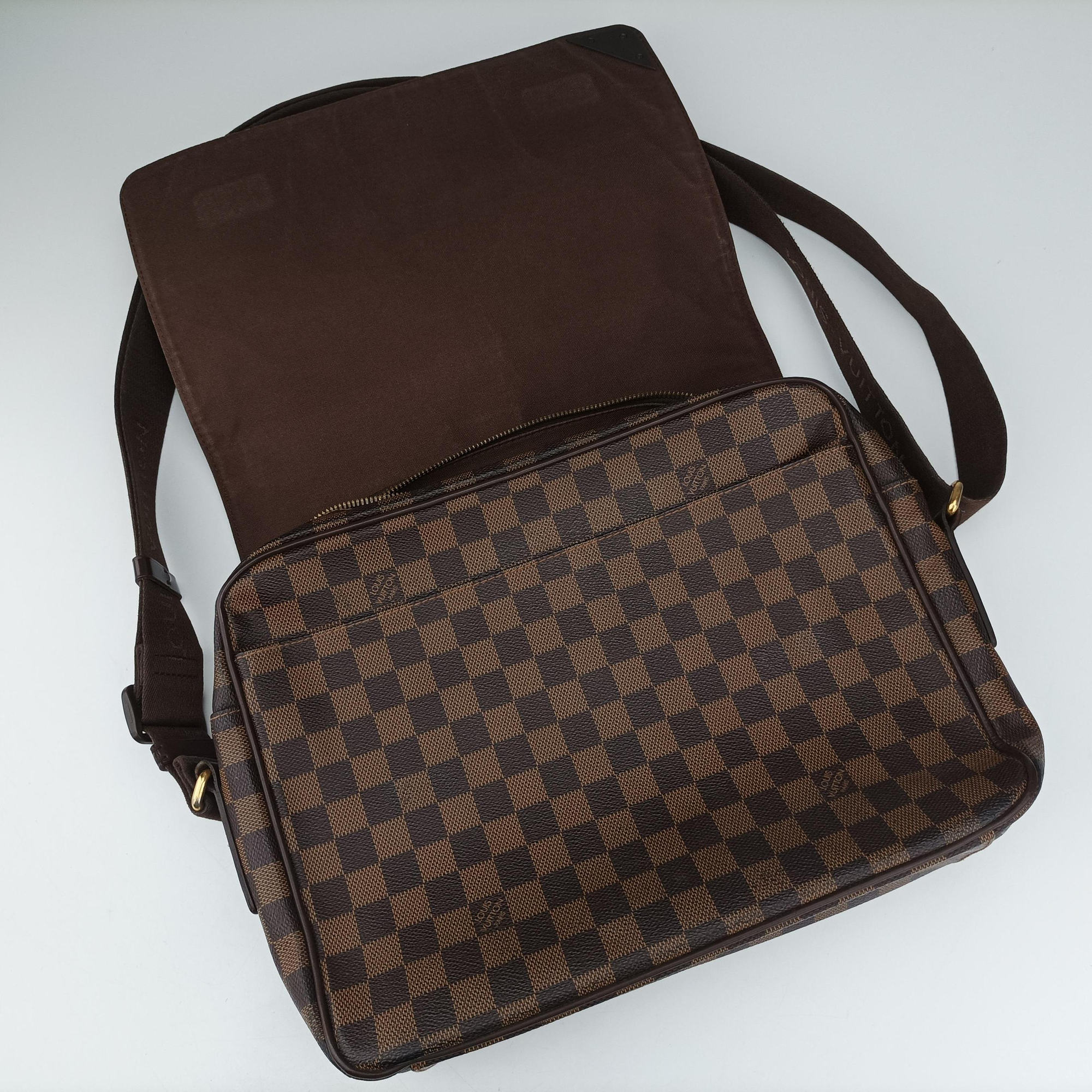 Pre-owned Louis Vuitton SHELTON EBENE Damier Canvas N41149 shoulderbag | stylenewstar