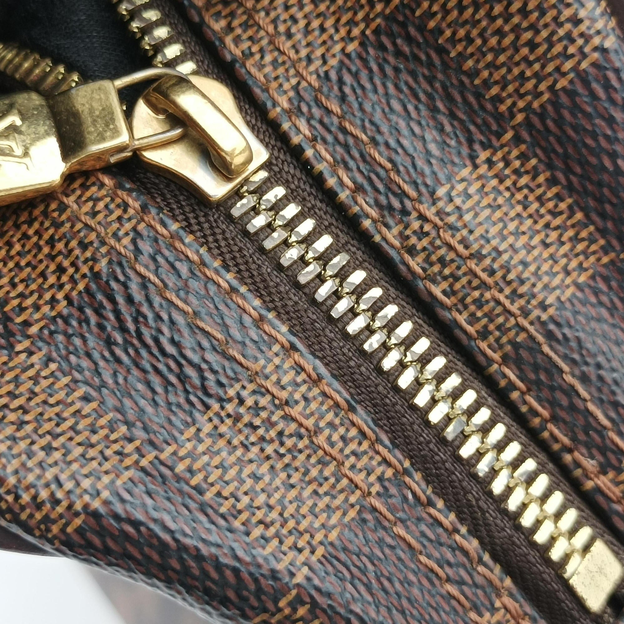Pre-owned Louis Vuitton SHELTON EBENE Damier Canvas N41149 shoulderbag | stylenewstar