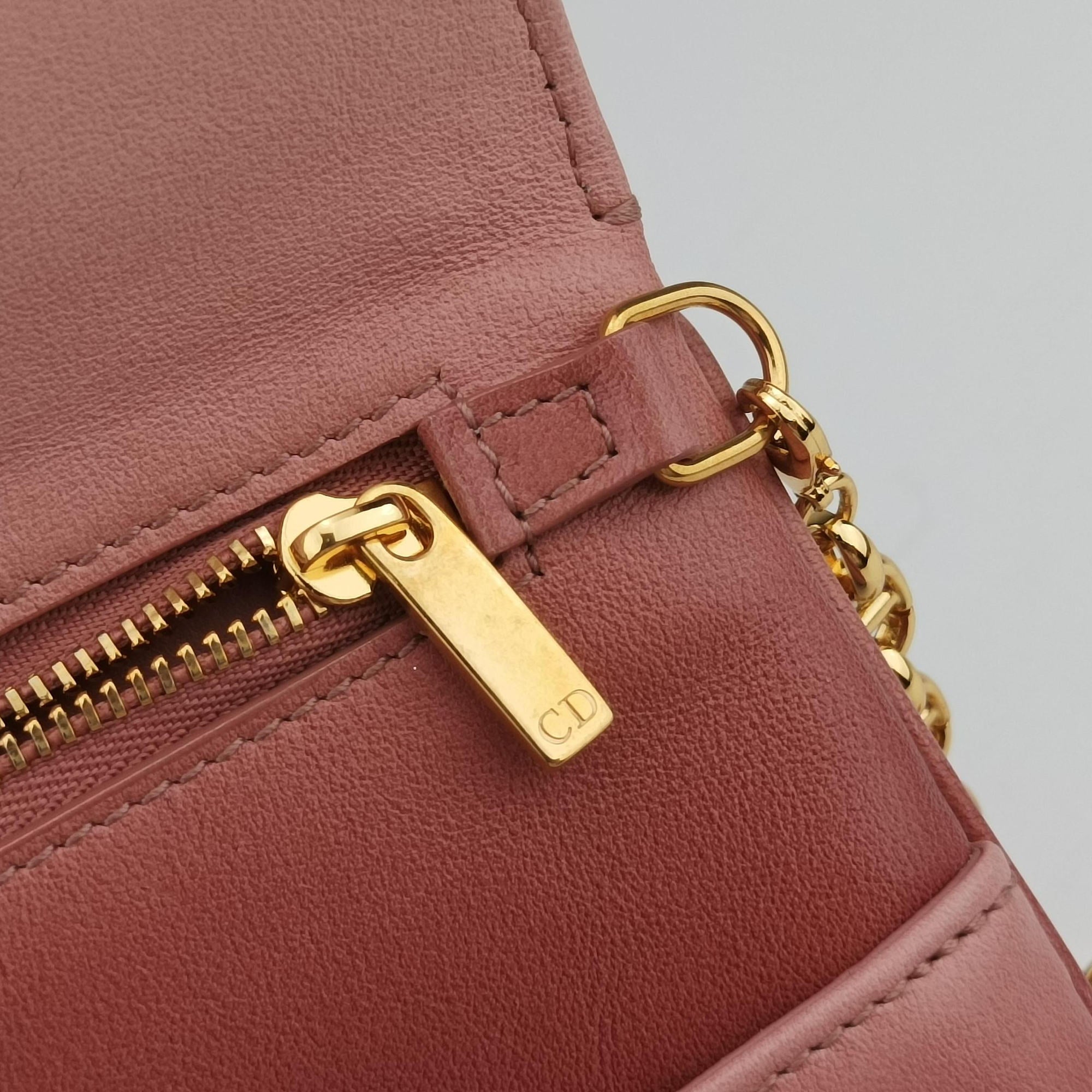 Secondhand Christian Dior Diordouble Pink Leather  shoulderbag | stylenewstar