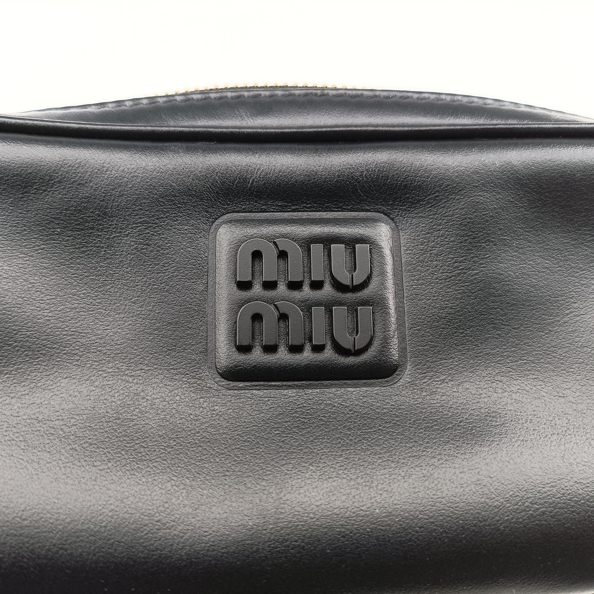 Secondhand Miu Miu logo Black leather  bum bag/waist bag | stylenewstar